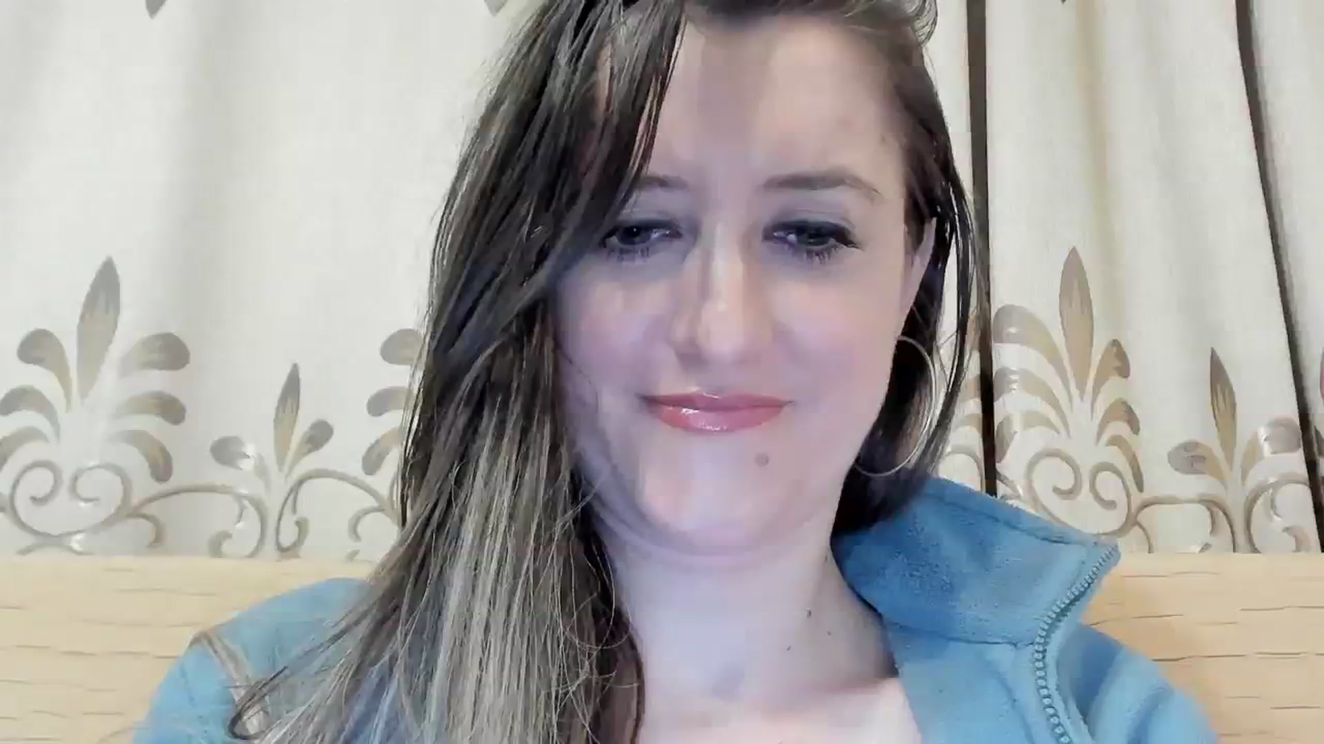 Gallery image thumbnail from BestDream's myfreecams stream on, 03/24/2024, 23:00 image 11 of 20