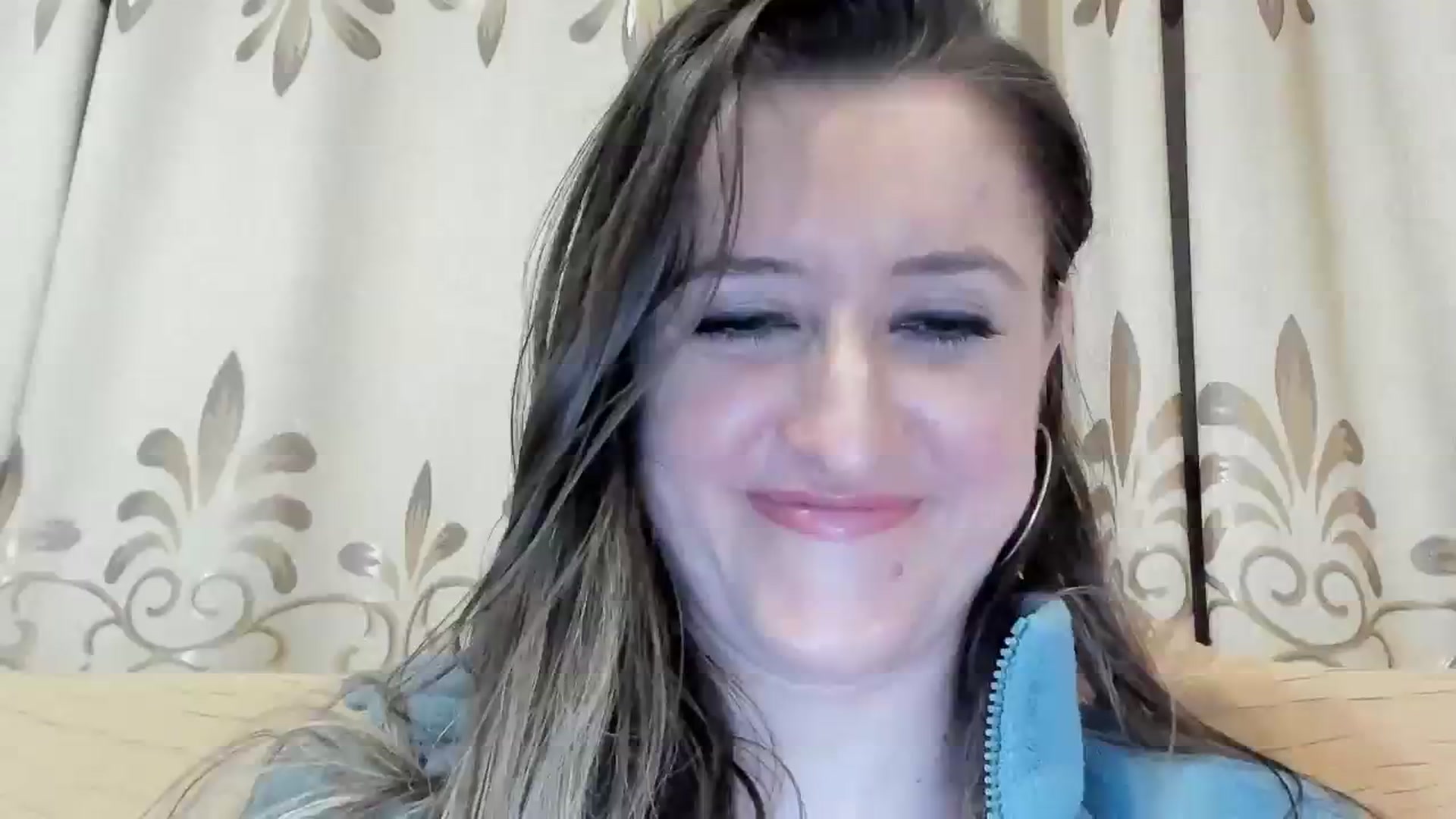 Gallery image thumbnail from BestDream's myfreecams stream on, 03/25/2024, 02:36 image 15 of 20