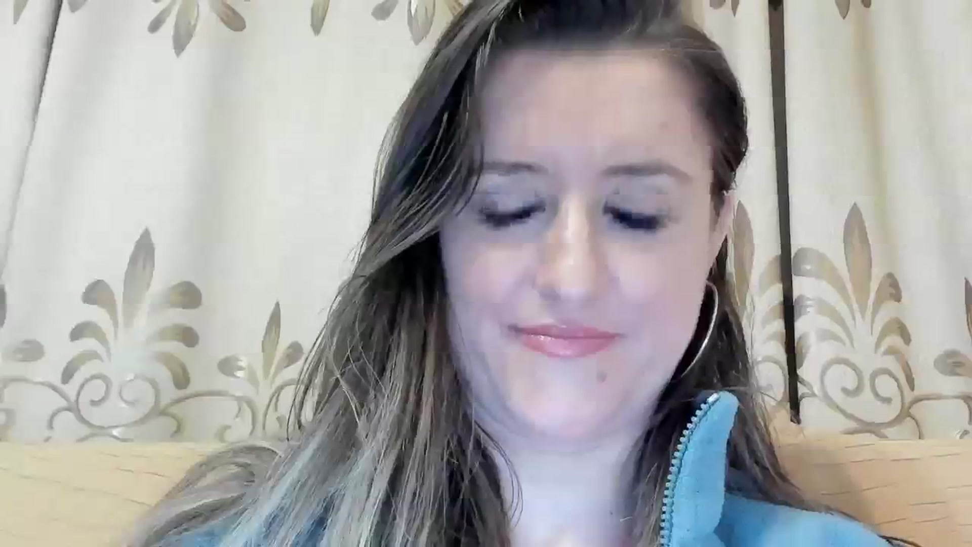 Gallery image thumbnail from BestDream's myfreecams stream on, 03/25/2024, 02:36 image 3 of 20
