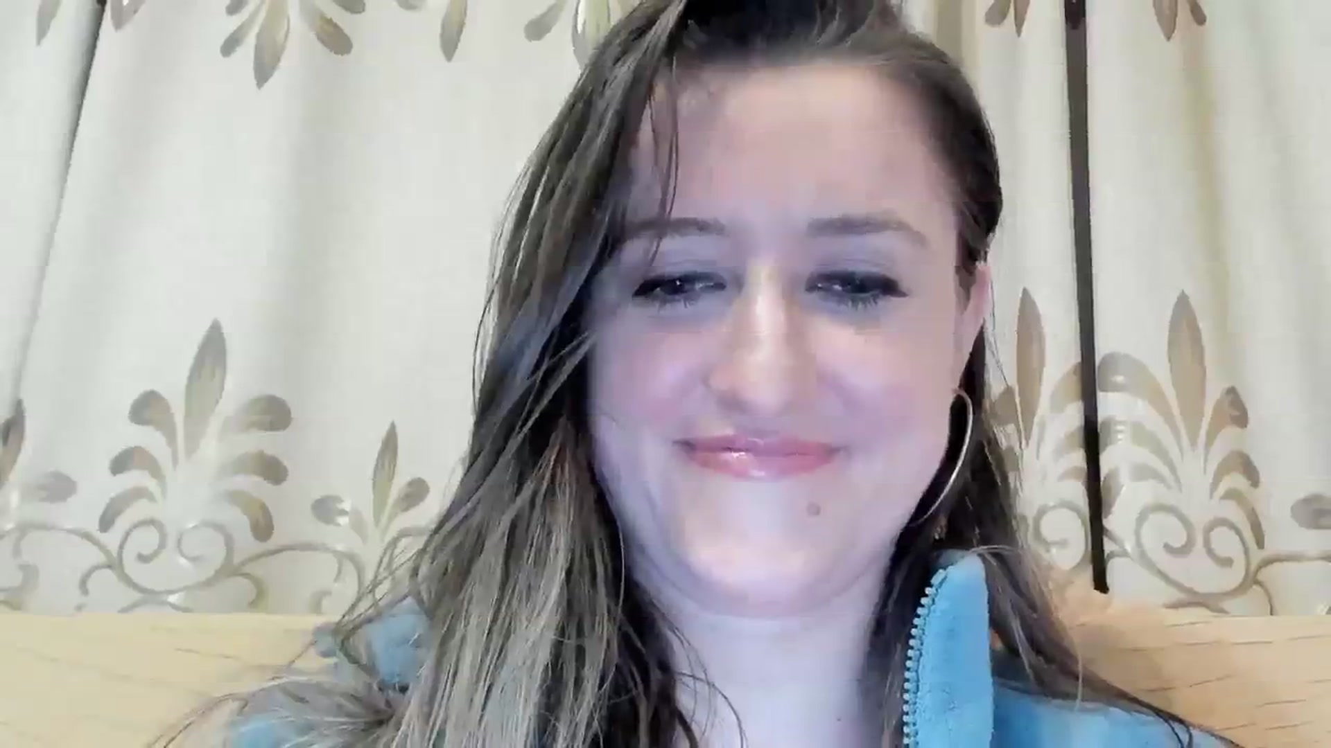 Gallery image thumbnail from BestDream's myfreecams stream on, 03/25/2024, 02:36 image 17 of 20