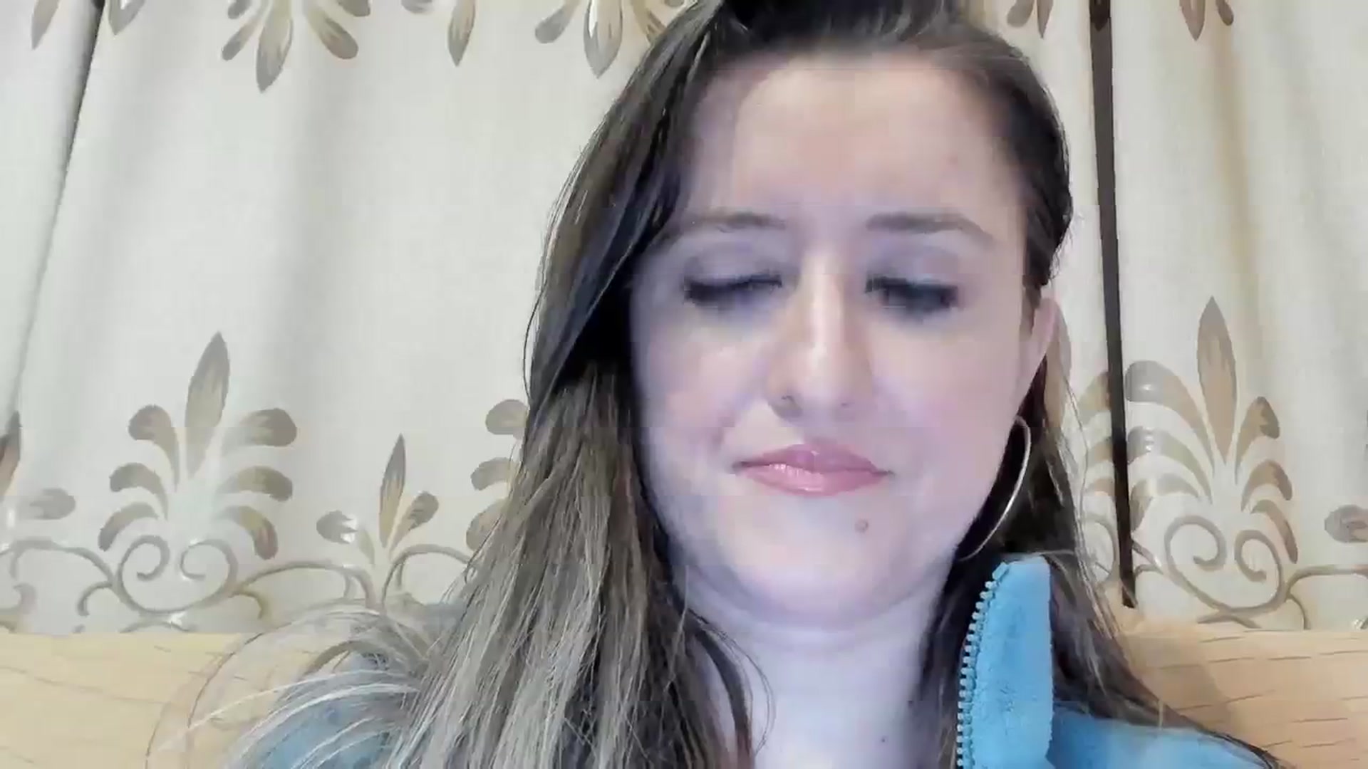 Gallery image thumbnail from BestDream's myfreecams stream on, 03/25/2024, 02:36 image 9 of 20