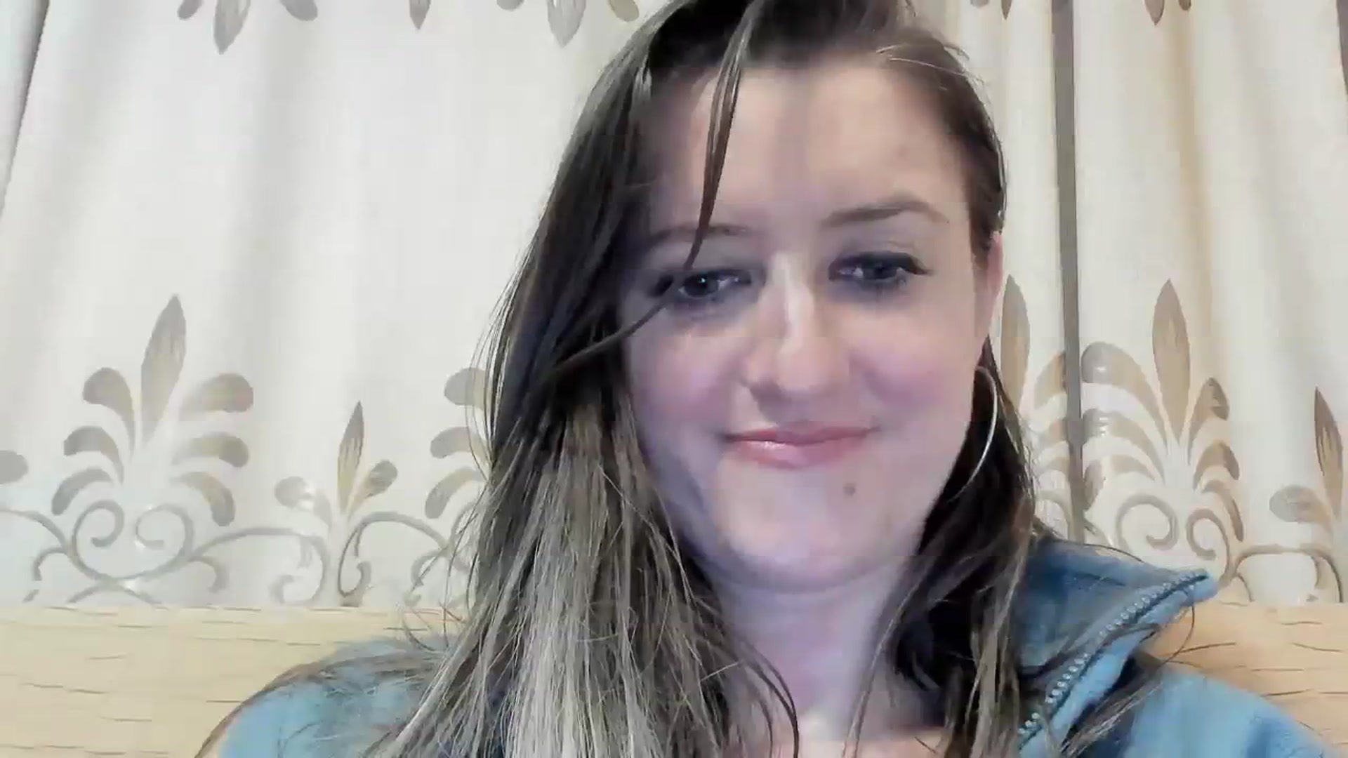 Gallery image thumbnail from BestDream's myfreecams stream on, 03/25/2024, 05:32 image 14 of 20