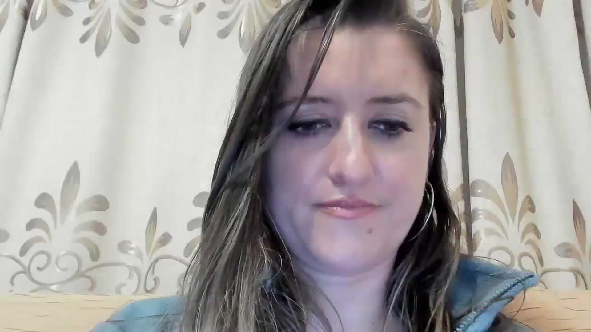 Gallery image thumbnail from BestDream's myfreecams stream on, 03/25/2024, 05:32 image 1 of 20