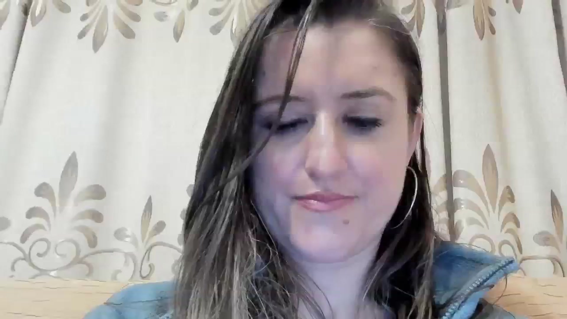 Gallery image thumbnail from BestDream's myfreecams stream on, 03/25/2024, 05:32 image 7 of 20