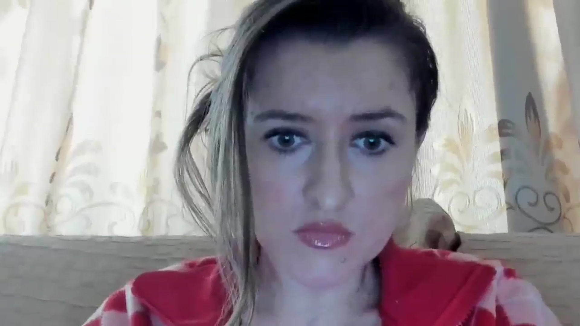 Gallery image thumbnail from BestDream's myfreecams stream on, 03/29/2024, 09:45 image 12 of 20
