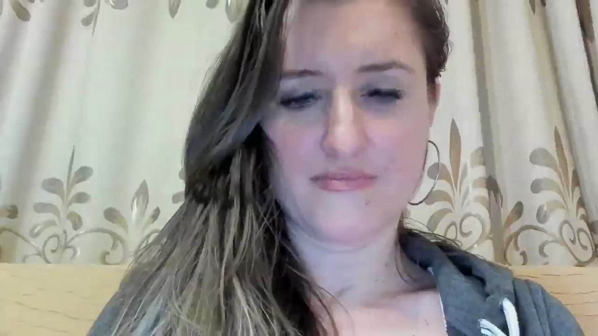 Gallery image thumbnail from BestDream's myfreecams stream on, 03/29/2024, 23:24 image 6 of 20