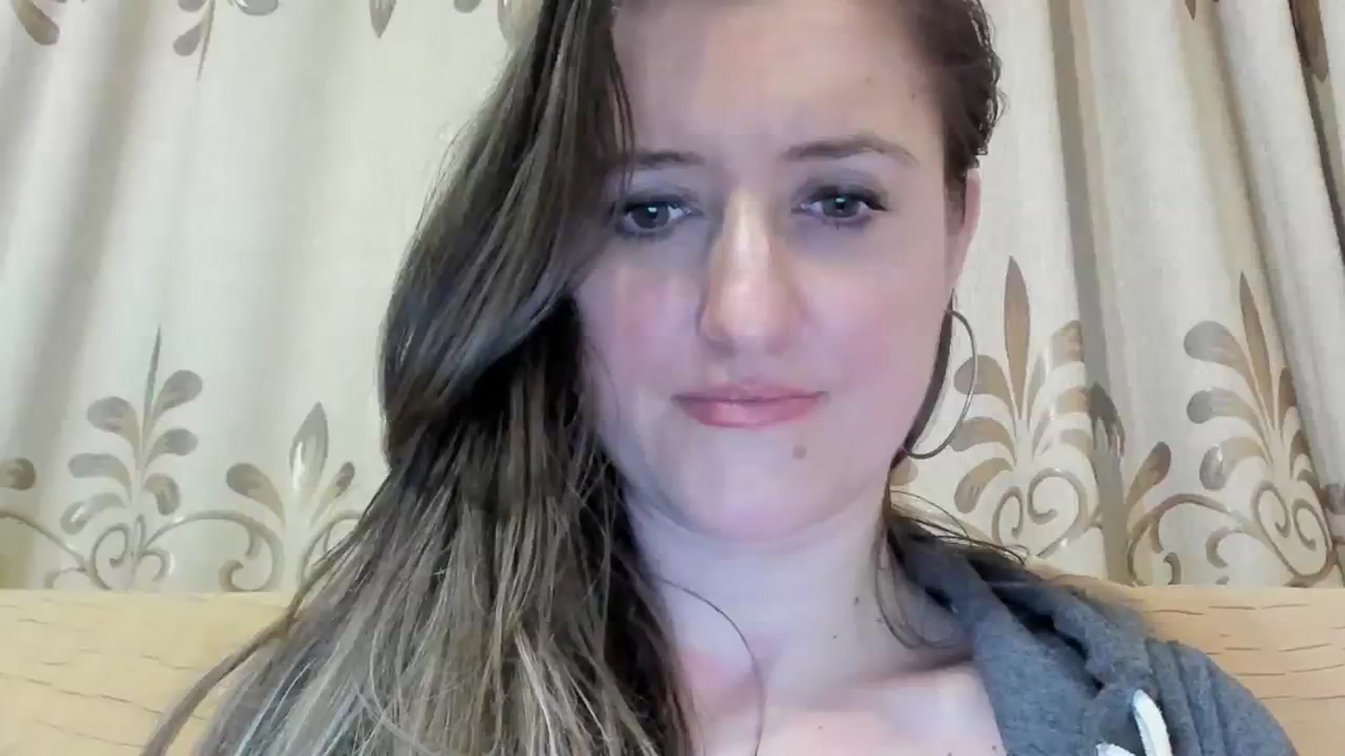Gallery image thumbnail from BestDream's myfreecams stream on, 03/29/2024, 23:24 image 8 of 20