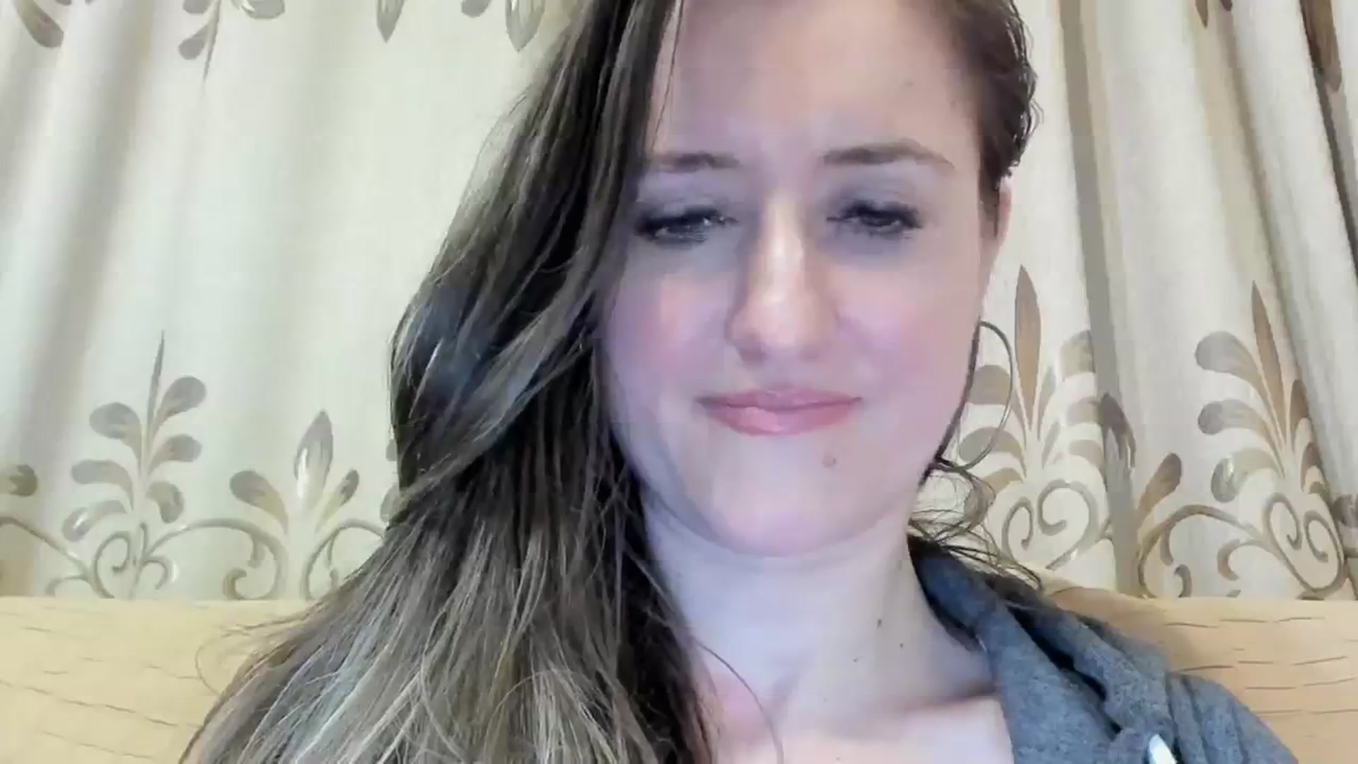 Gallery image thumbnail from BestDream's myfreecams stream on, 03/29/2024, 23:24 image 13 of 20