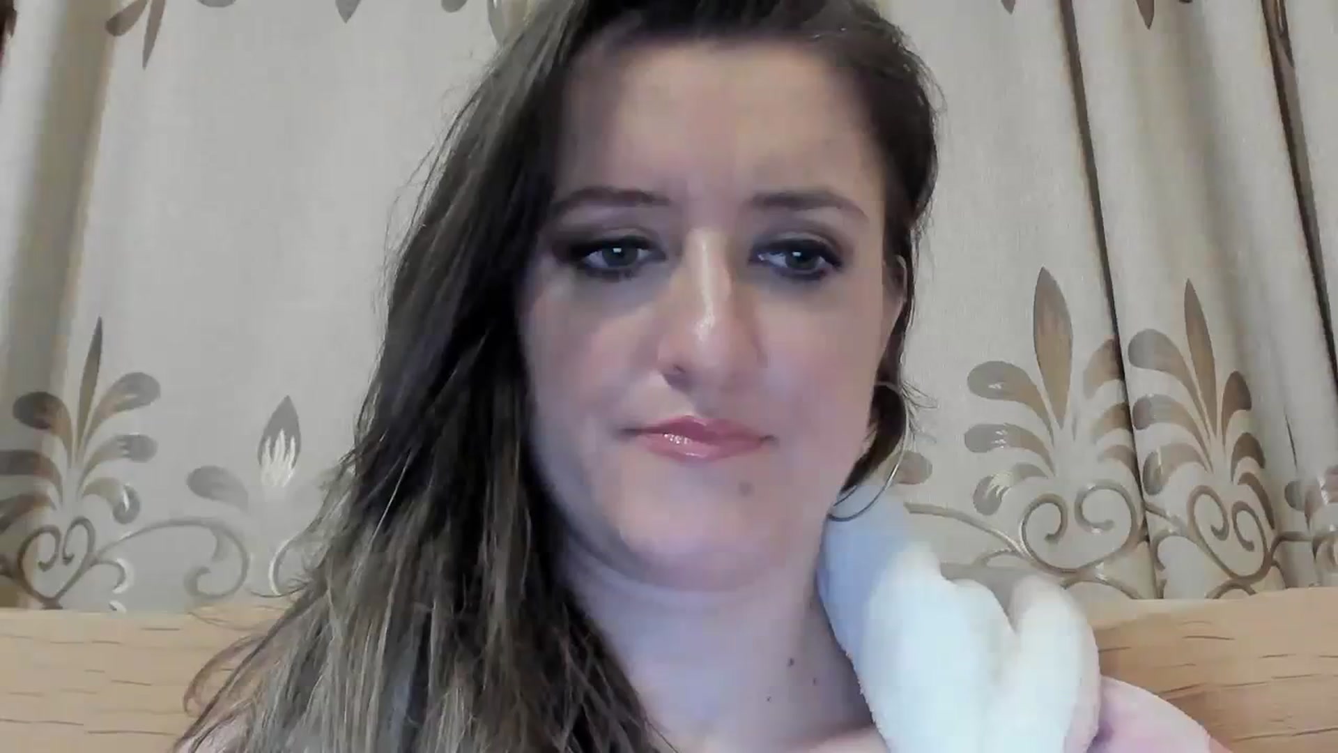 Gallery image thumbnail from BestDream's myfreecams stream on, 03/31/2024, 22:02 image 5 of 20