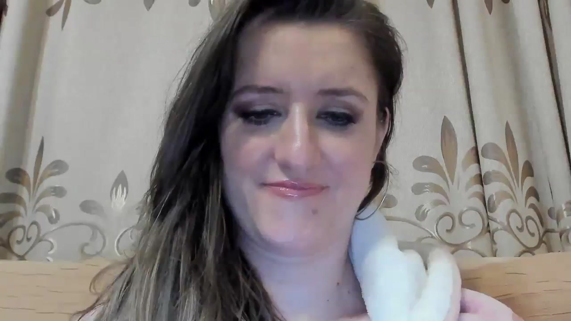Gallery image thumbnail from BestDream's myfreecams stream on, 03/31/2024, 22:02 image 1 of 20
