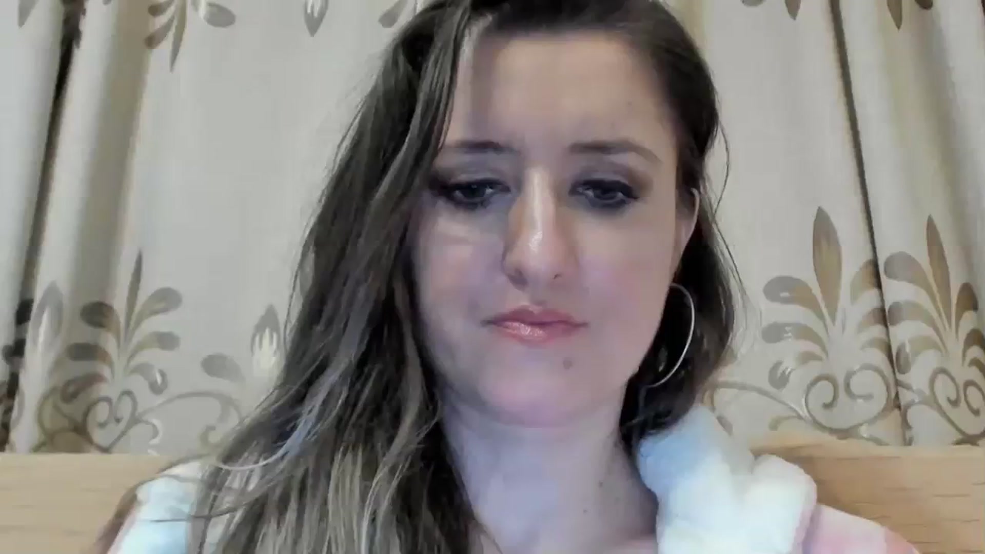 Gallery image thumbnail from BestDream's myfreecams stream on, 03/31/2024, 23:05 image 1 of 20