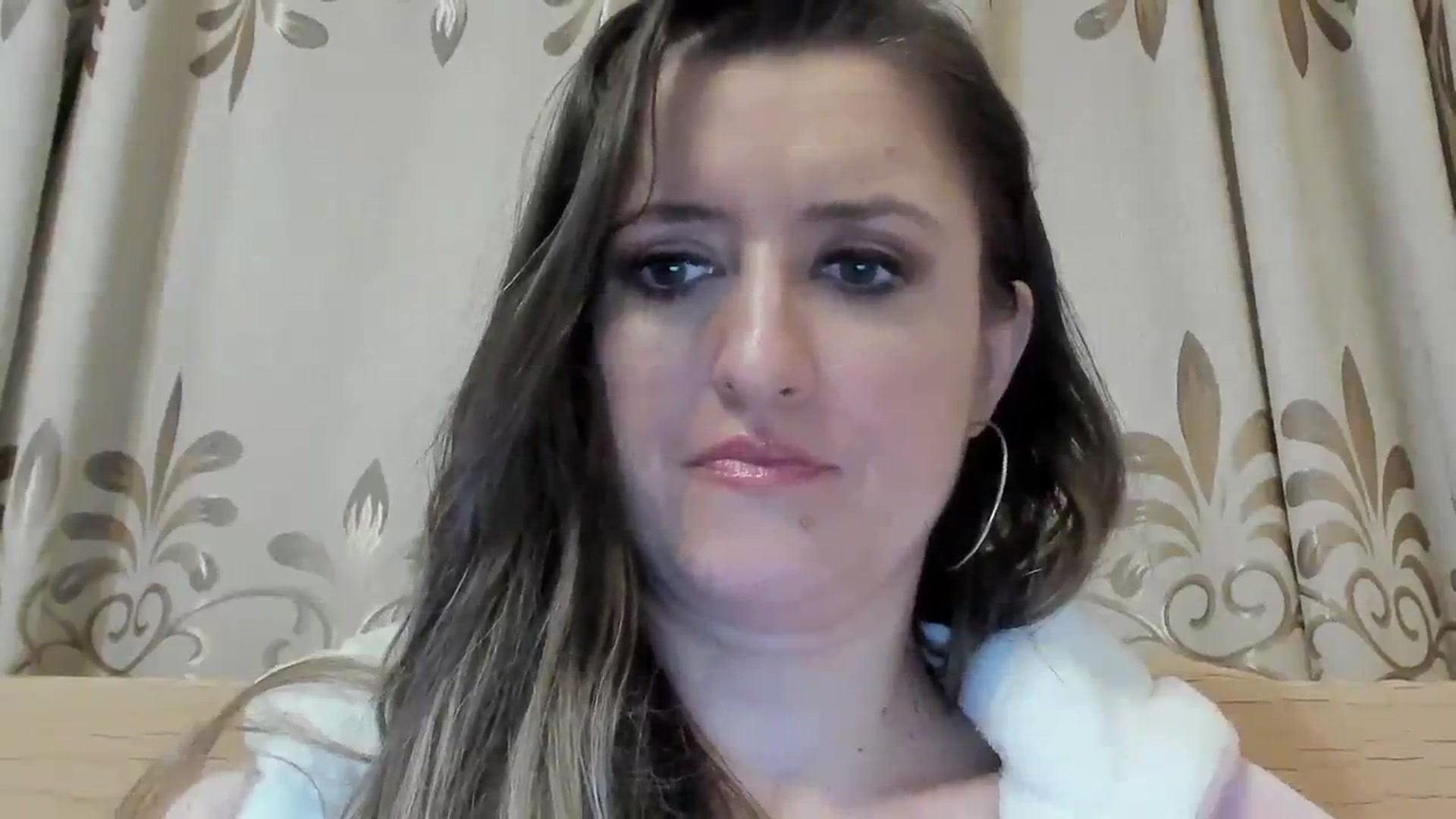 Gallery image thumbnail from BestDream's myfreecams stream on, 03/31/2024, 23:05 image 16 of 20