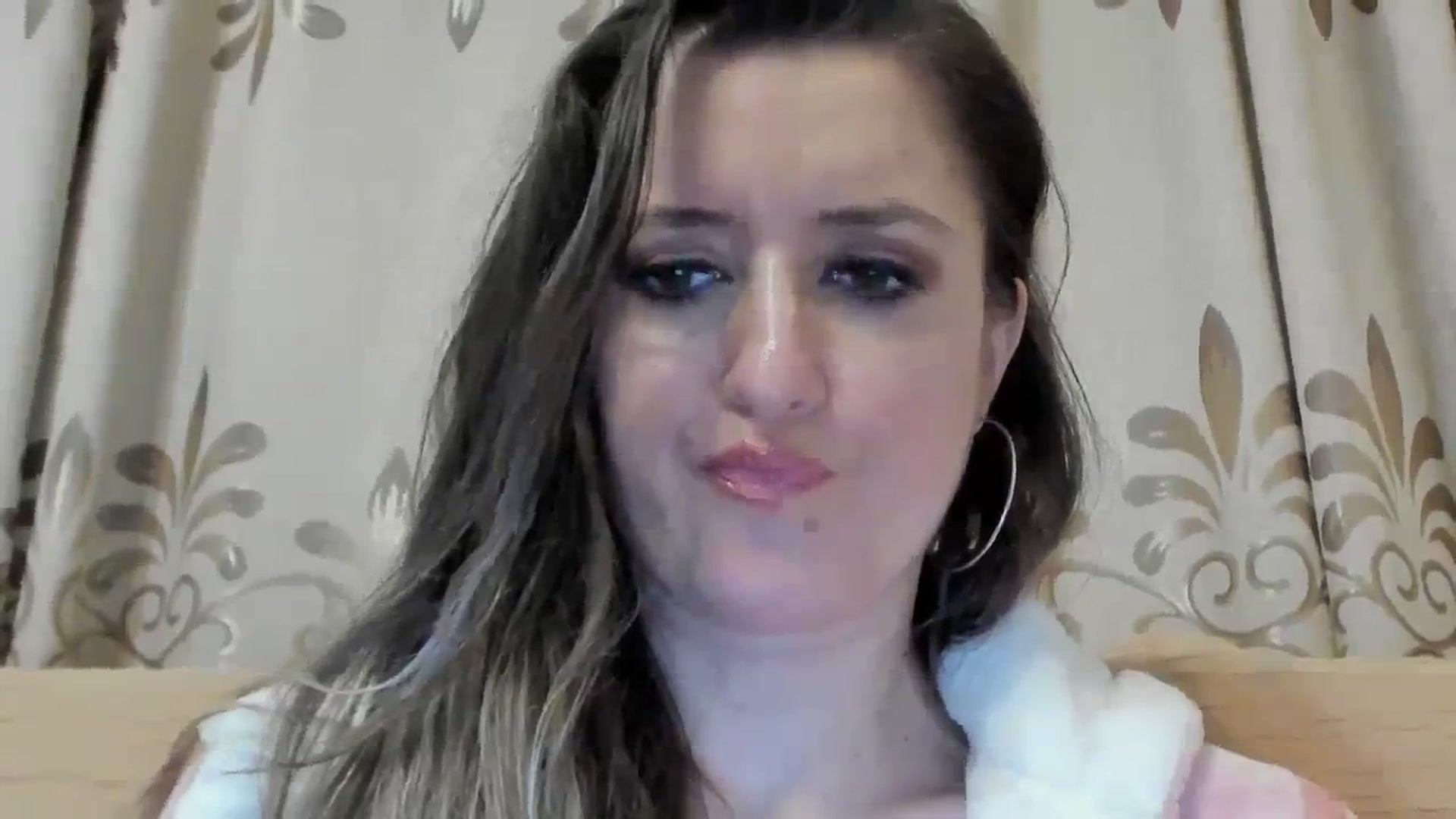 Gallery image thumbnail from BestDream's myfreecams stream on, 03/31/2024, 23:05 image 2 of 20