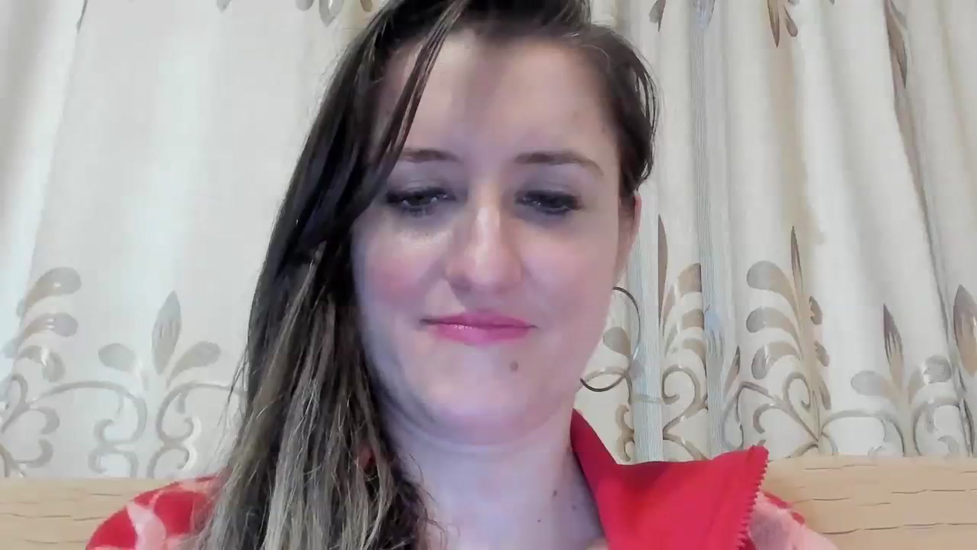 Gallery image thumbnail from BestDream's myfreecams stream on, 04/04/2024, 04:32 image 16 of 20