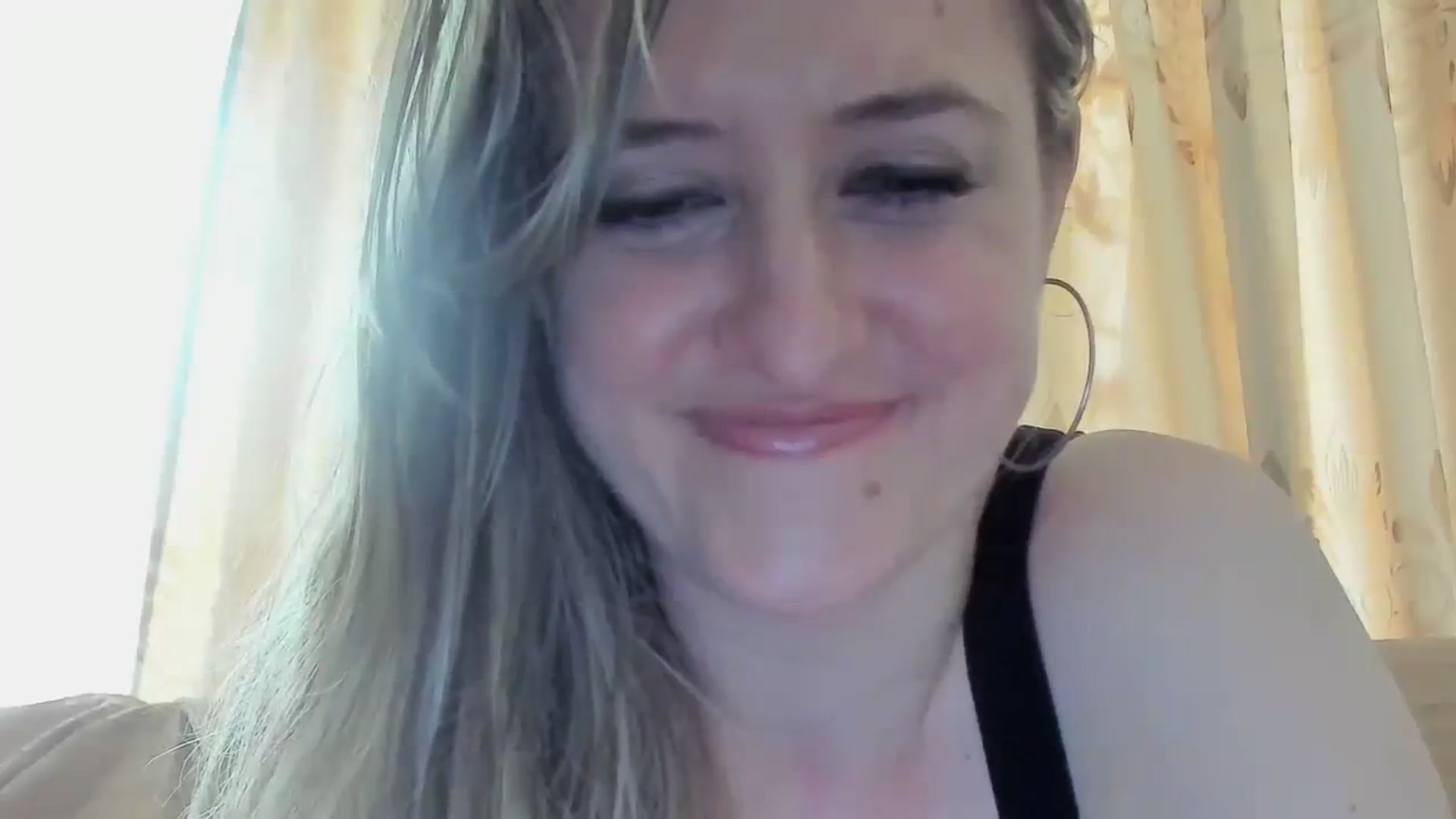 Gallery image thumbnail from BestDream's myfreecams stream on, 04/13/2024, 12:03 image 3 of 20