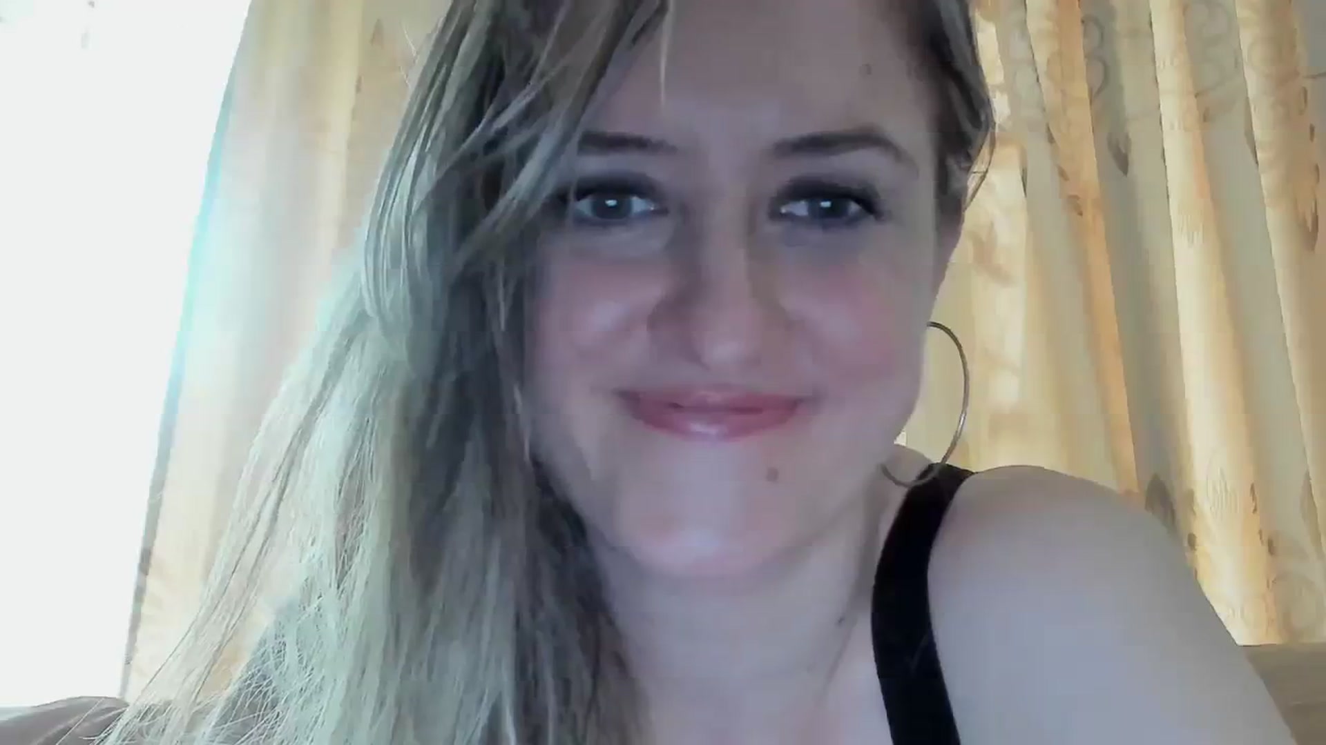 Gallery image thumbnail from BestDream's myfreecams stream on, 04/13/2024, 12:03 image 8 of 20