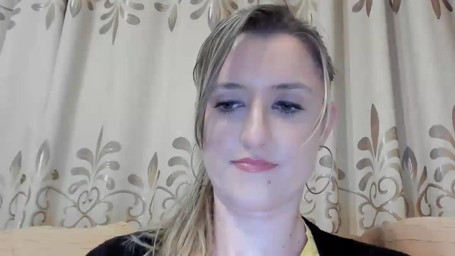Gallery image thumbnail from BestDream's myfreecams stream on, 04/16/2024, 19:54 image 14 of 20