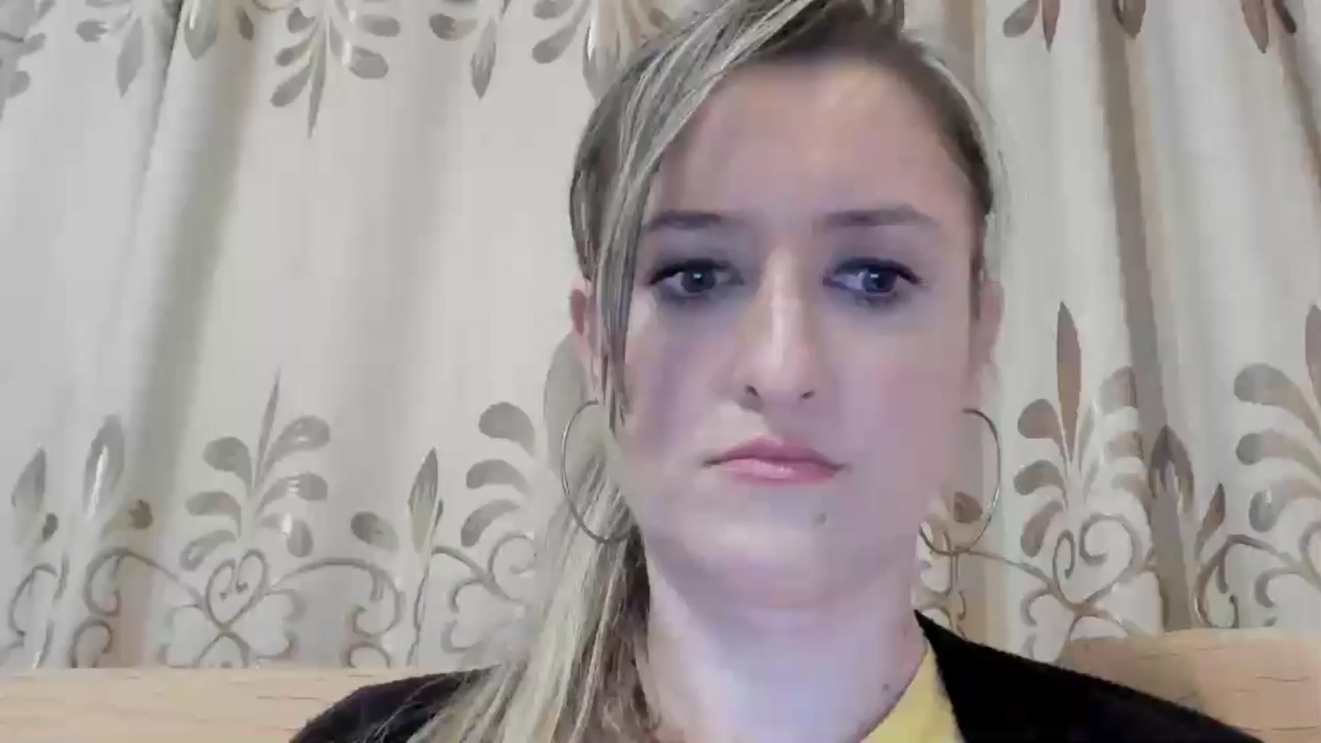 Gallery image thumbnail from BestDream's myfreecams stream on, 04/17/2024, 24:15 image 20 of 20