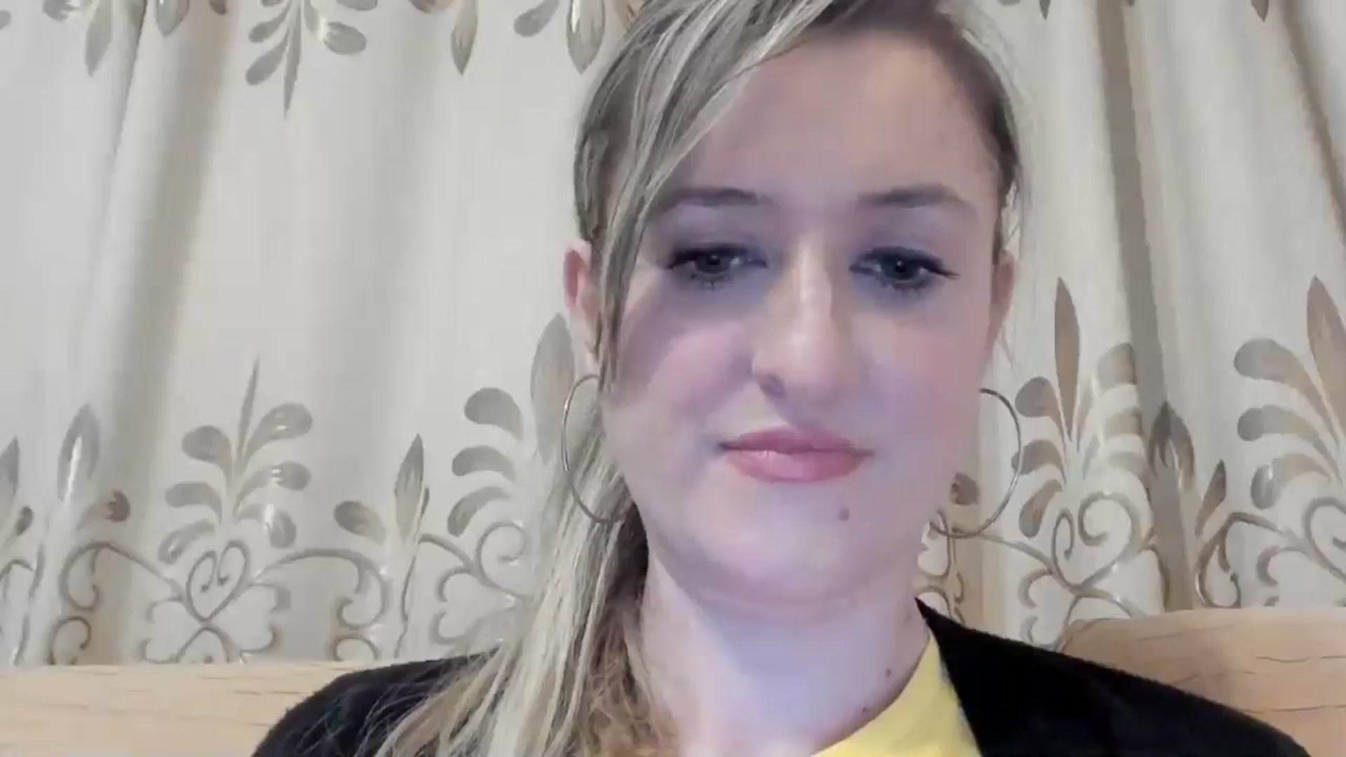 Gallery image thumbnail from BestDream's myfreecams stream on, 04/17/2024, 24:15 image 15 of 20