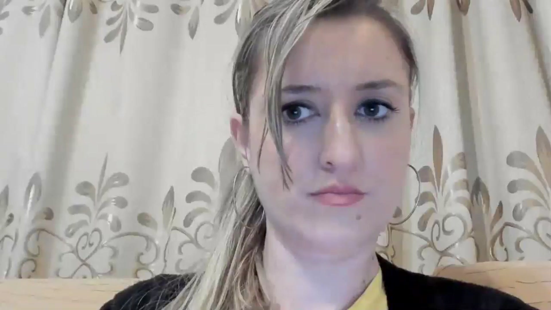 Gallery image thumbnail from BestDream's myfreecams stream on, 04/17/2024, 24:15 image 2 of 20