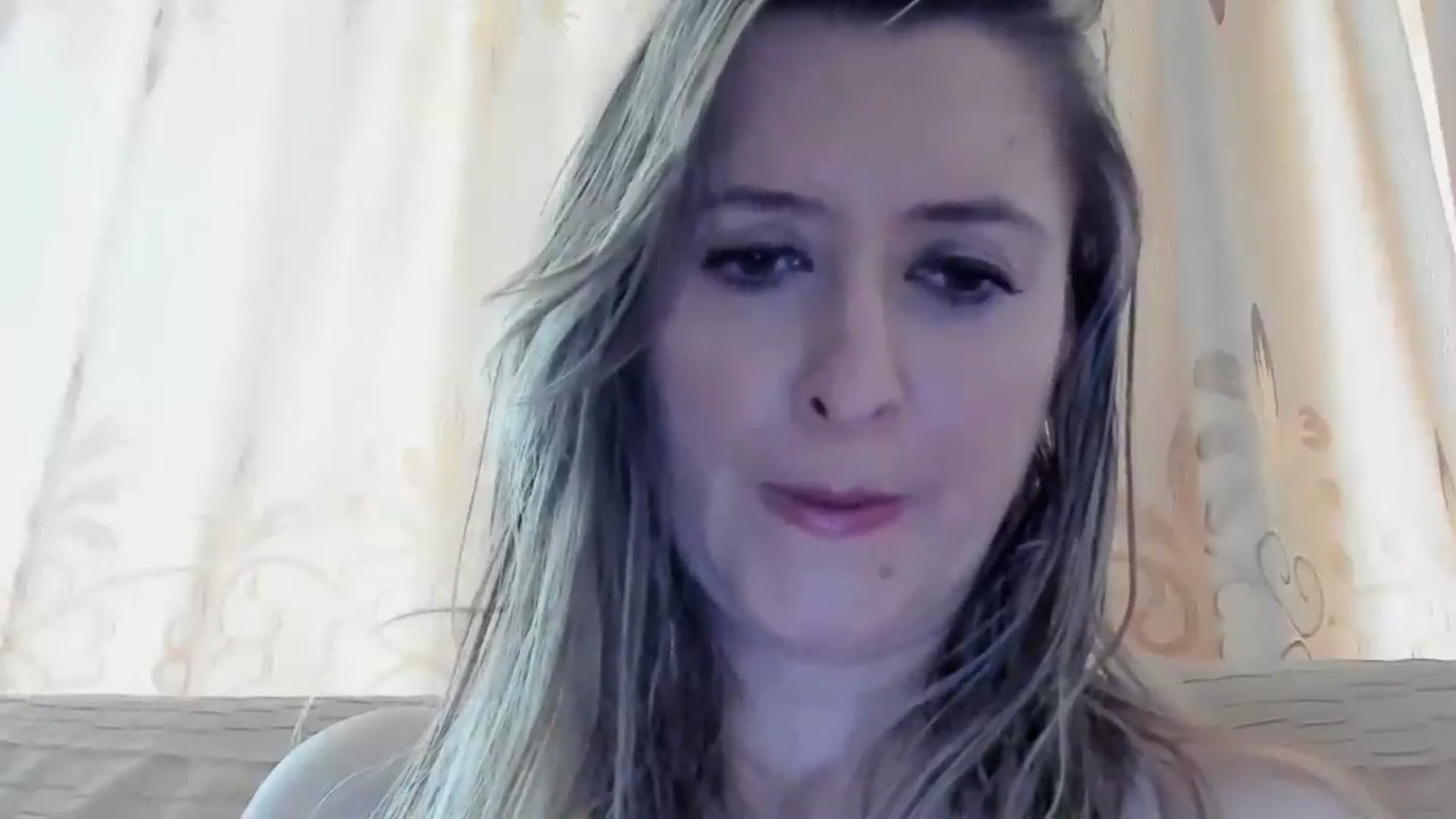 Gallery image thumbnail from BestDream's myfreecams stream on, 04/19/2024, 13:23 image 14 of 20