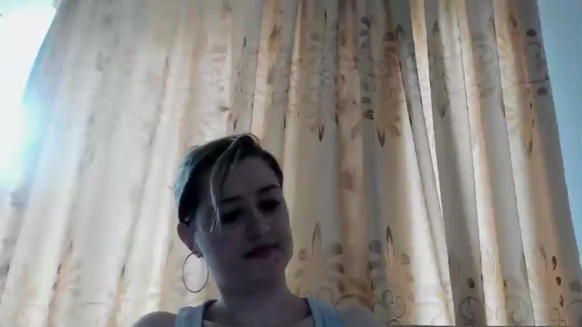 Gallery image thumbnail from BestDream's myfreecams stream on, 04/20/2024, 09:36 image 9 of 20