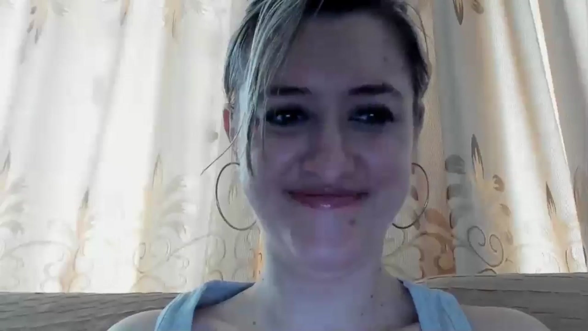 Gallery image thumbnail from BestDream's myfreecams stream on, 04/20/2024, 10:45 image 6 of 20