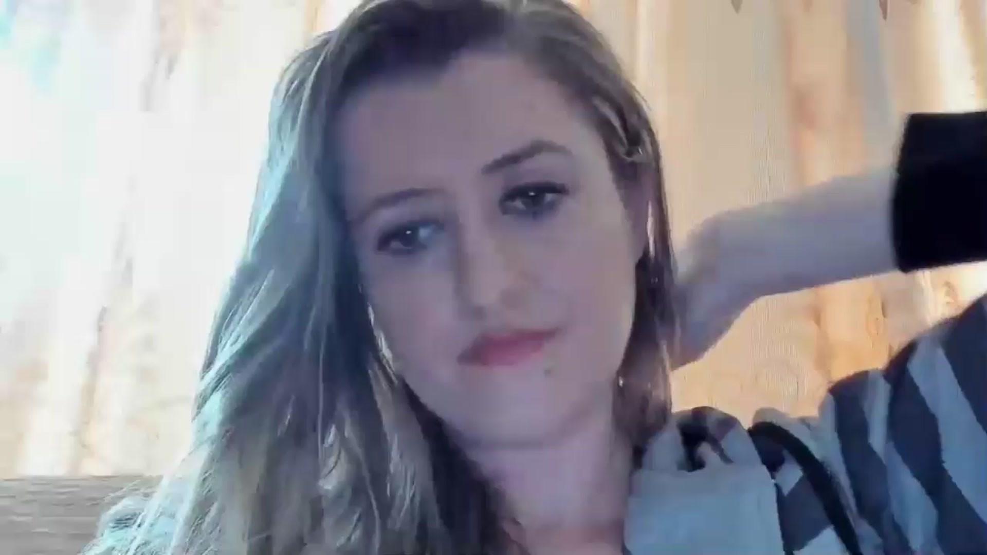 Gallery image thumbnail from BestDream's myfreecams stream on, 04/21/2024, 14:33 image 14 of 20