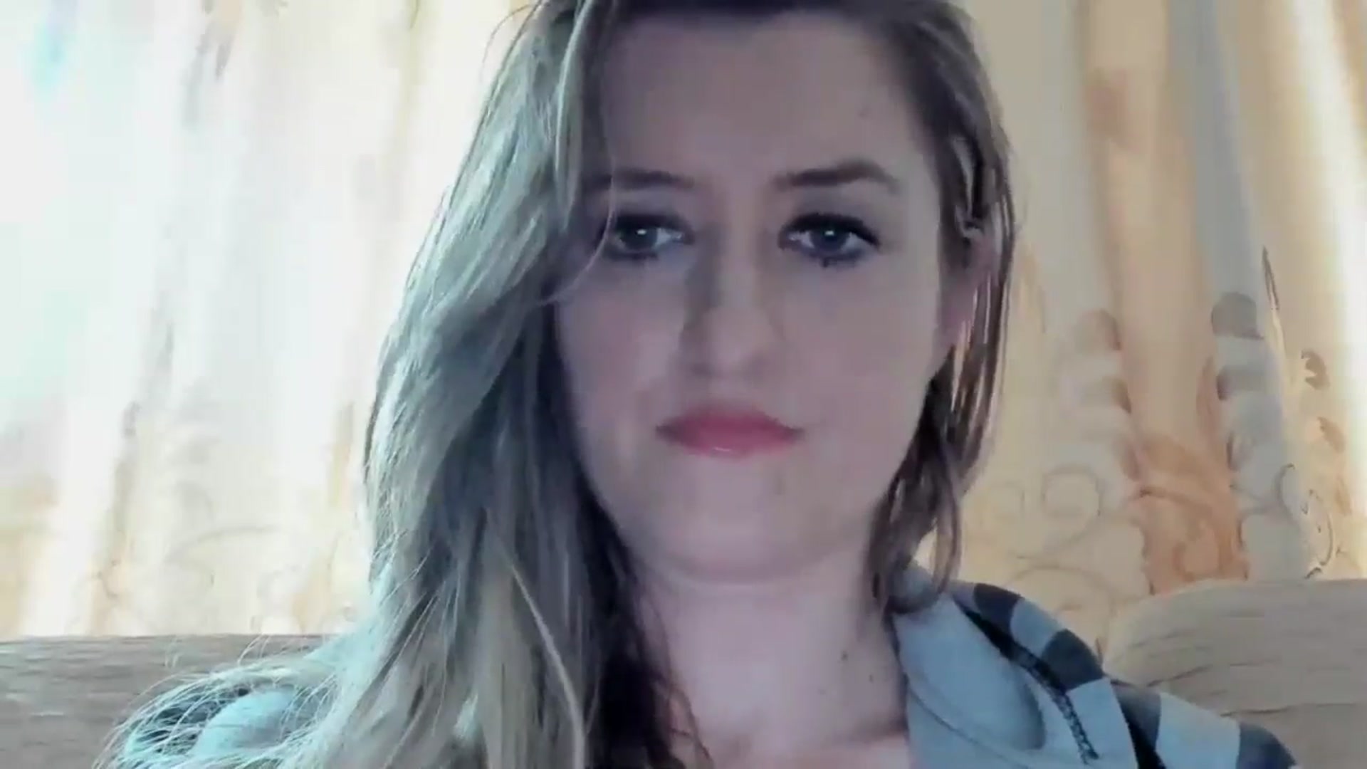 Gallery image thumbnail from BestDream's myfreecams stream on, 04/21/2024, 14:33 image 4 of 20