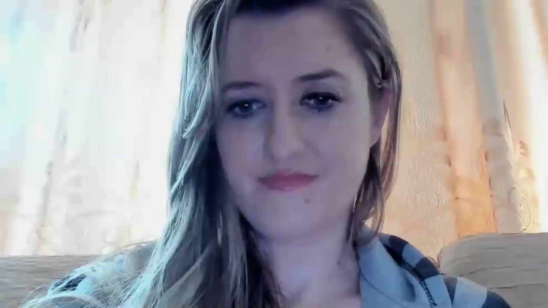 Gallery image thumbnail from BestDream's myfreecams stream on, 04/21/2024, 14:33 image 15 of 20