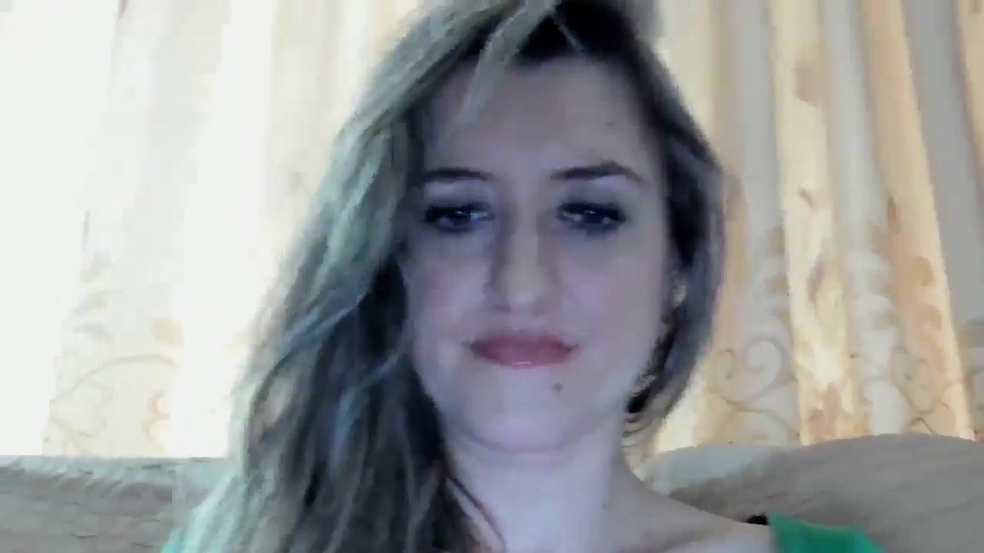 Gallery image thumbnail from BestDream's myfreecams stream on, 04/23/2024, 13:20 image 8 of 20