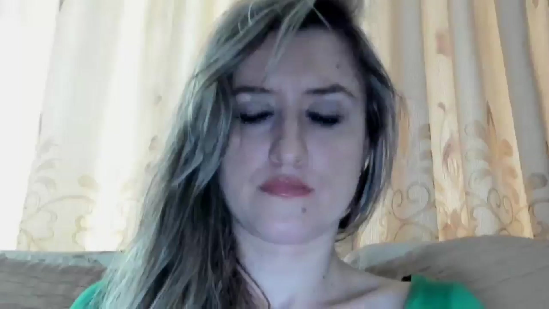 Gallery image thumbnail from BestDream's myfreecams stream on, 04/23/2024, 13:20 image 11 of 20