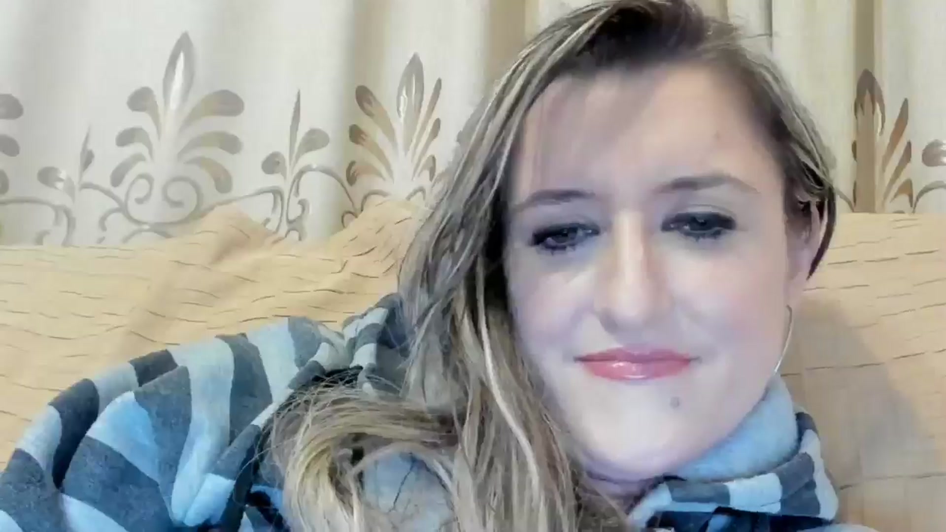Gallery image thumbnail from BestDream's myfreecams stream on, 04/25/2024, 22:41 image 9 of 20