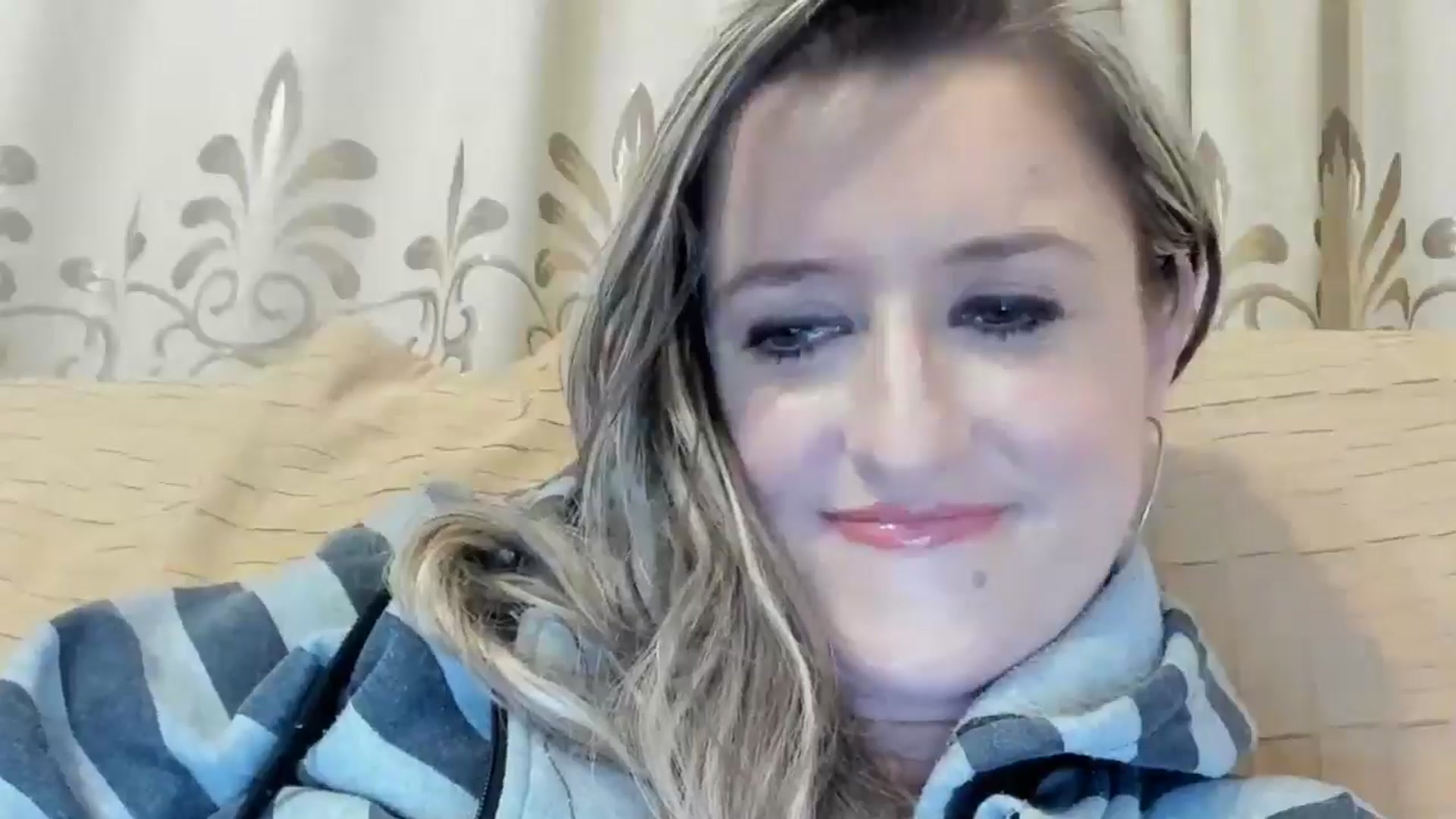 Gallery image thumbnail from BestDream's myfreecams stream on, 04/25/2024, 22:41 image 5 of 20
