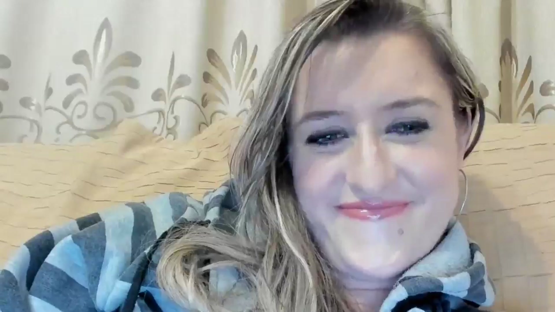 Gallery image thumbnail from BestDream's myfreecams stream on, 04/25/2024, 22:41 image 8 of 20