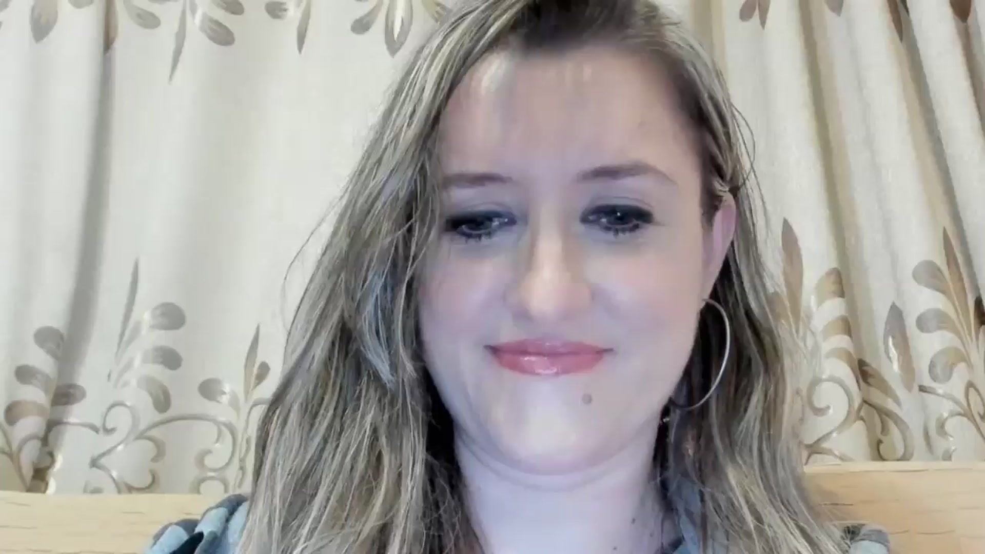 Gallery image thumbnail from BestDream's myfreecams stream on, 04/26/2024, 24:00 image 4 of 20