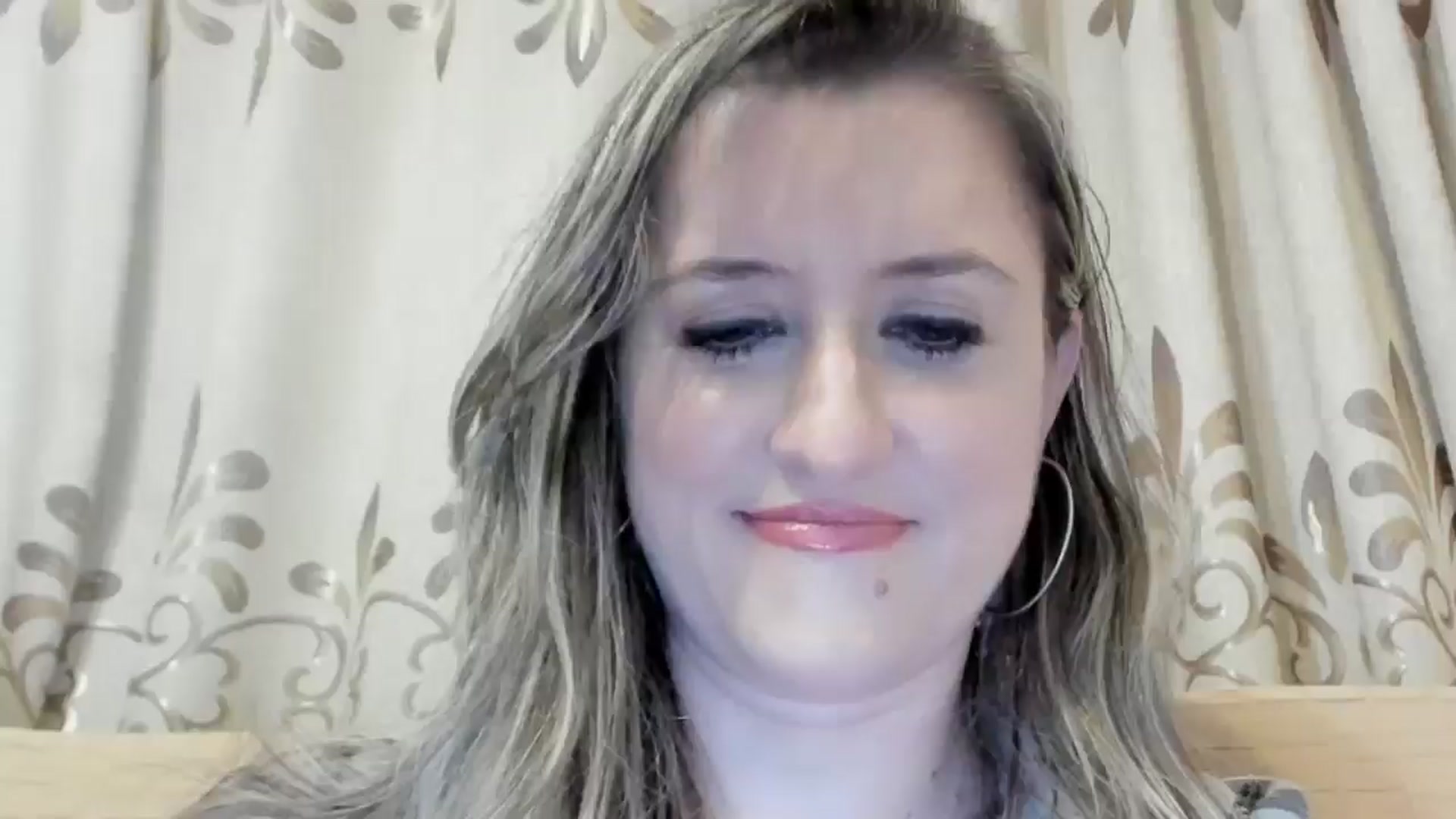 Gallery image thumbnail from BestDream's myfreecams stream on, 04/26/2024, 24:00 image 6 of 20