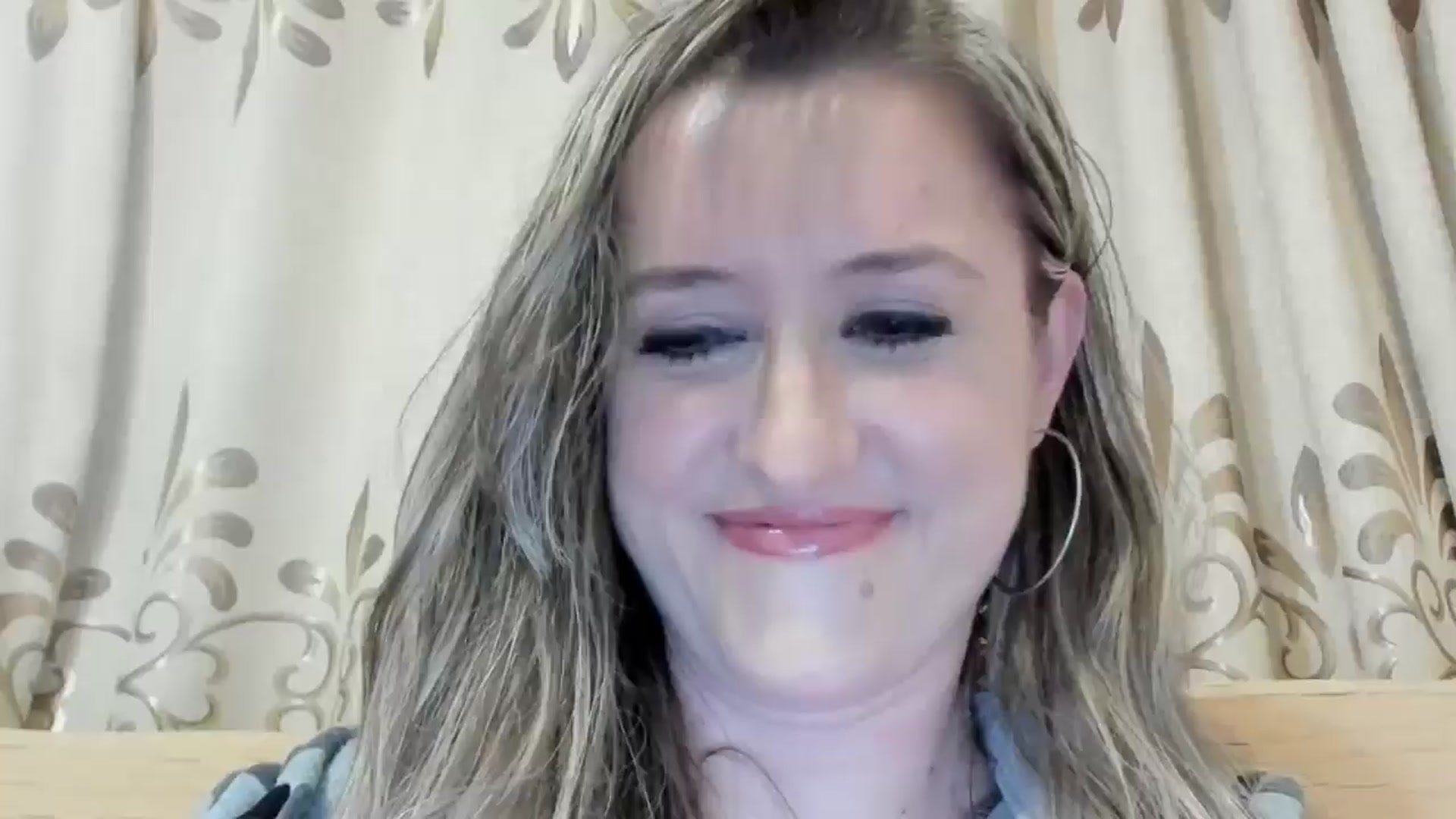 Gallery image thumbnail from BestDream's myfreecams stream on, 04/26/2024, 24:00 image 3 of 20