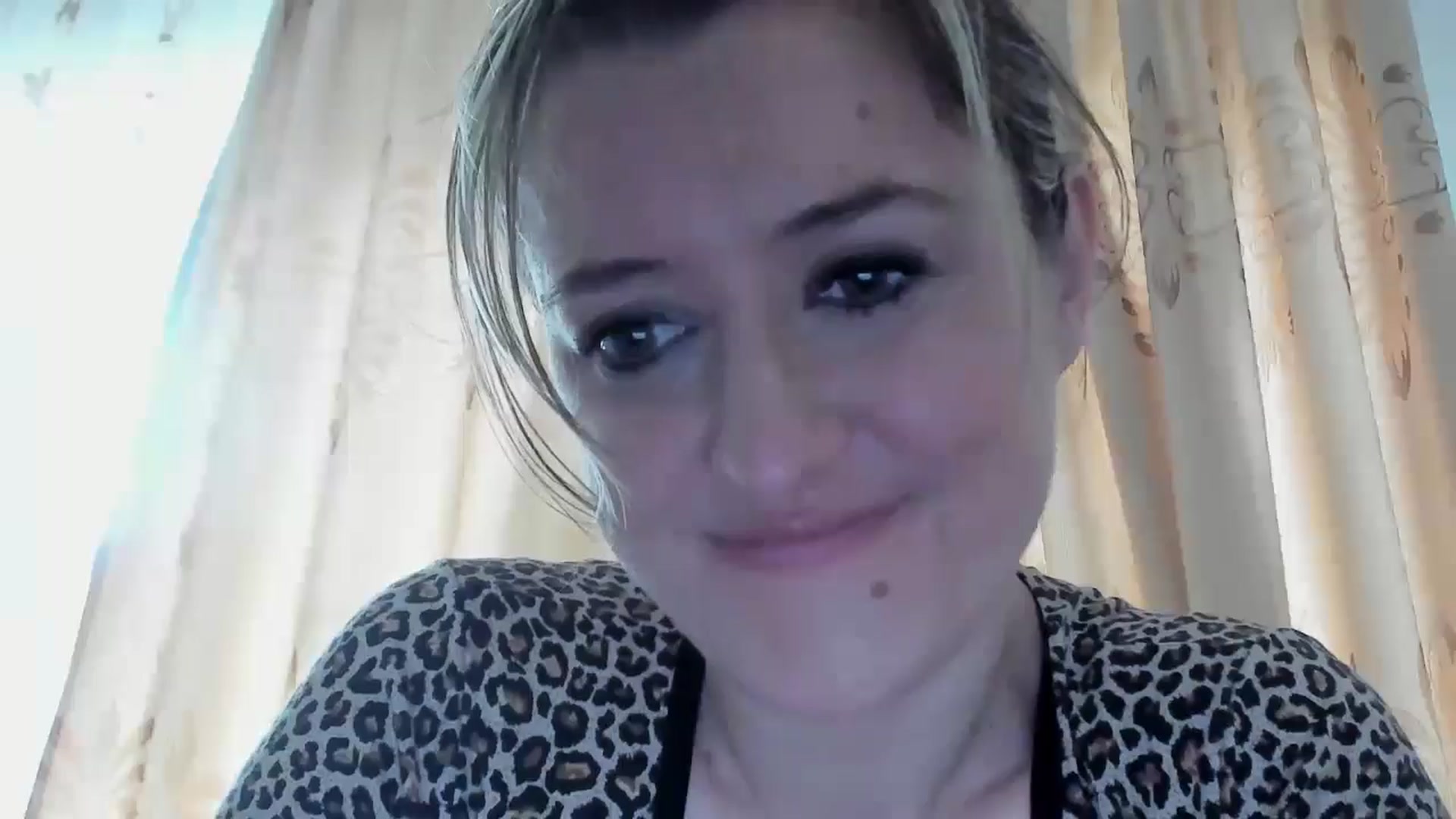 Gallery image thumbnail from BestDream's myfreecams stream on, 04/26/2024, 11:11 image 6 of 20
