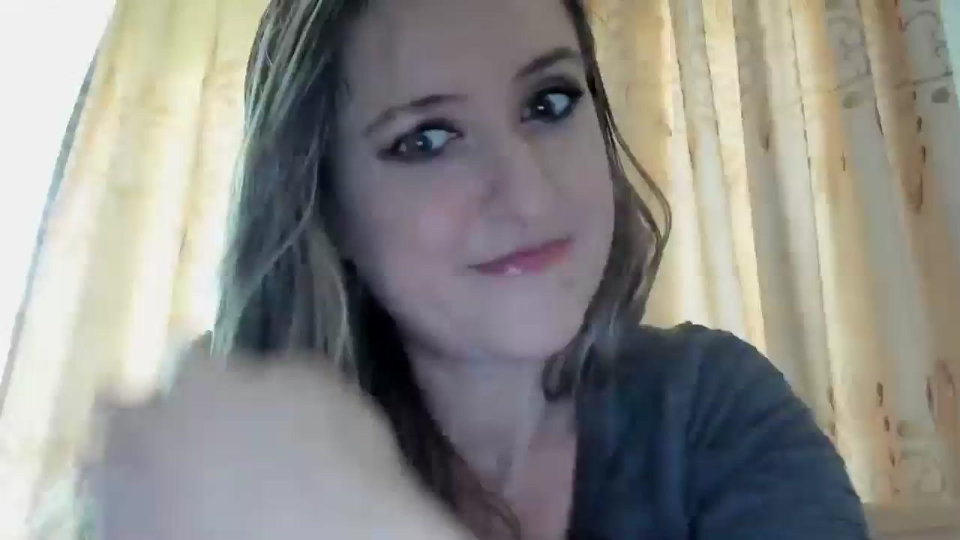 Gallery image thumbnail from BestDream's myfreecams stream on, 04/27/2024, 11:59 image 15 of 20