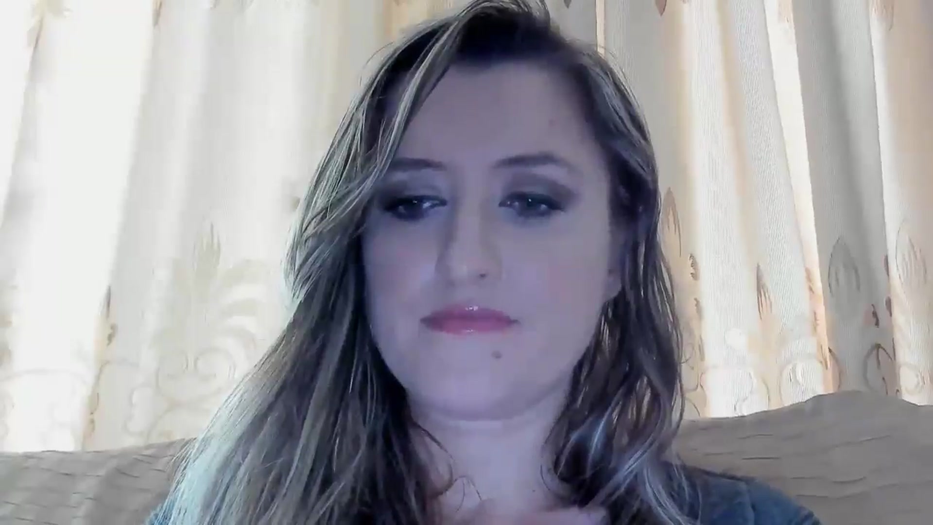 Gallery image thumbnail from BestDream's myfreecams stream on, 04/27/2024, 13:17 image 17 of 20