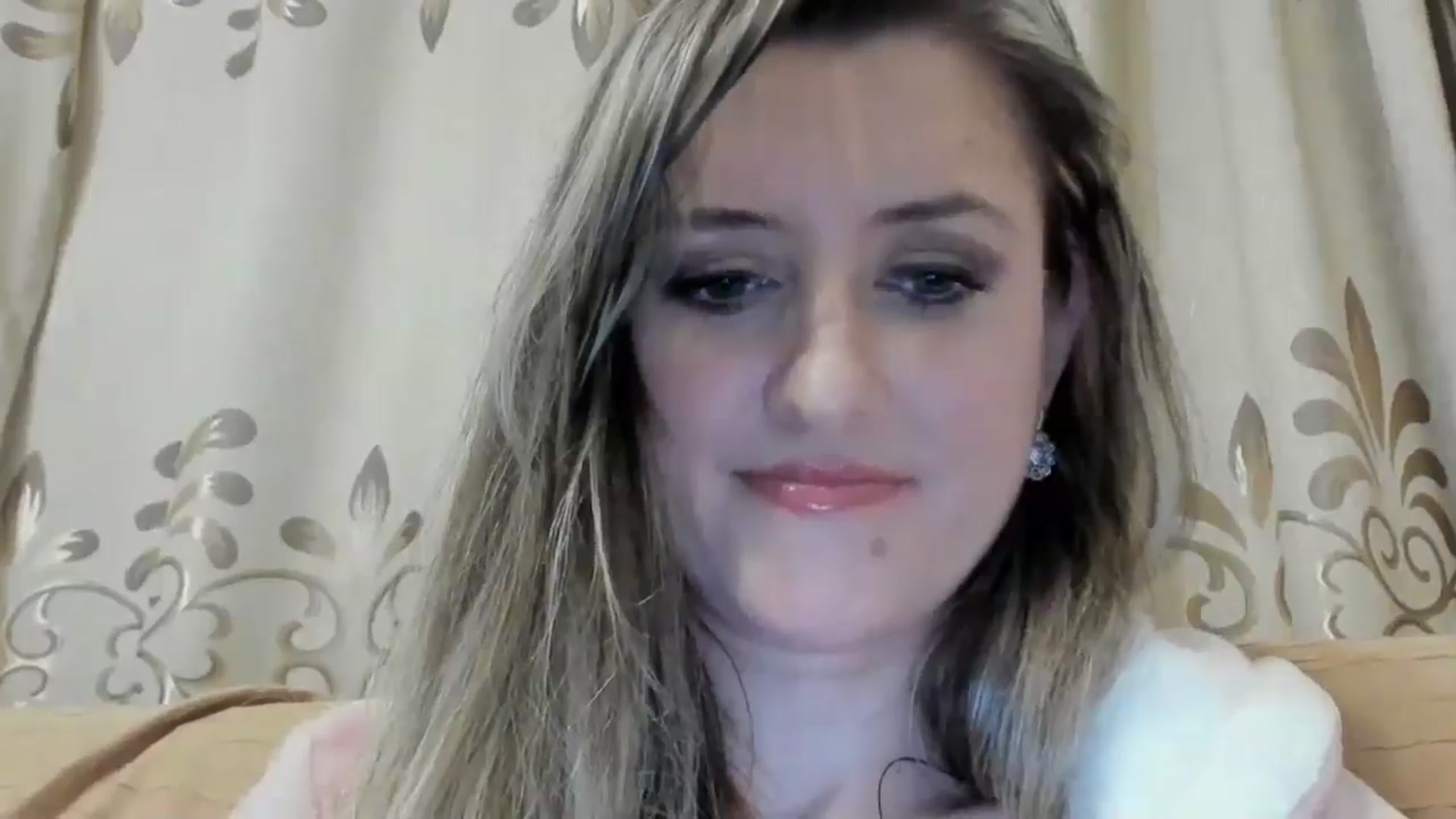 Gallery image thumbnail from BestDream's myfreecams stream on, 04/27/2024, 22:28 image 7 of 20