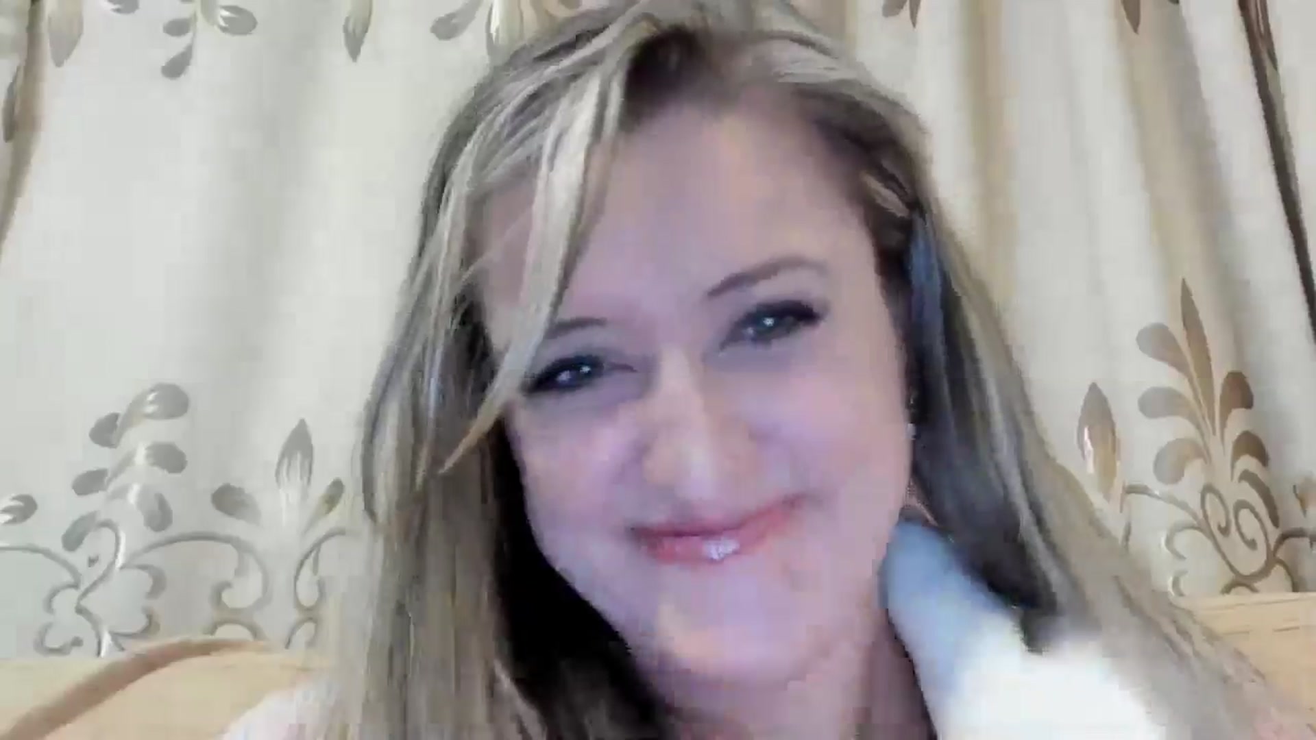 Gallery image thumbnail from BestDream's myfreecams stream on, 04/27/2024, 22:28 image 20 of 20