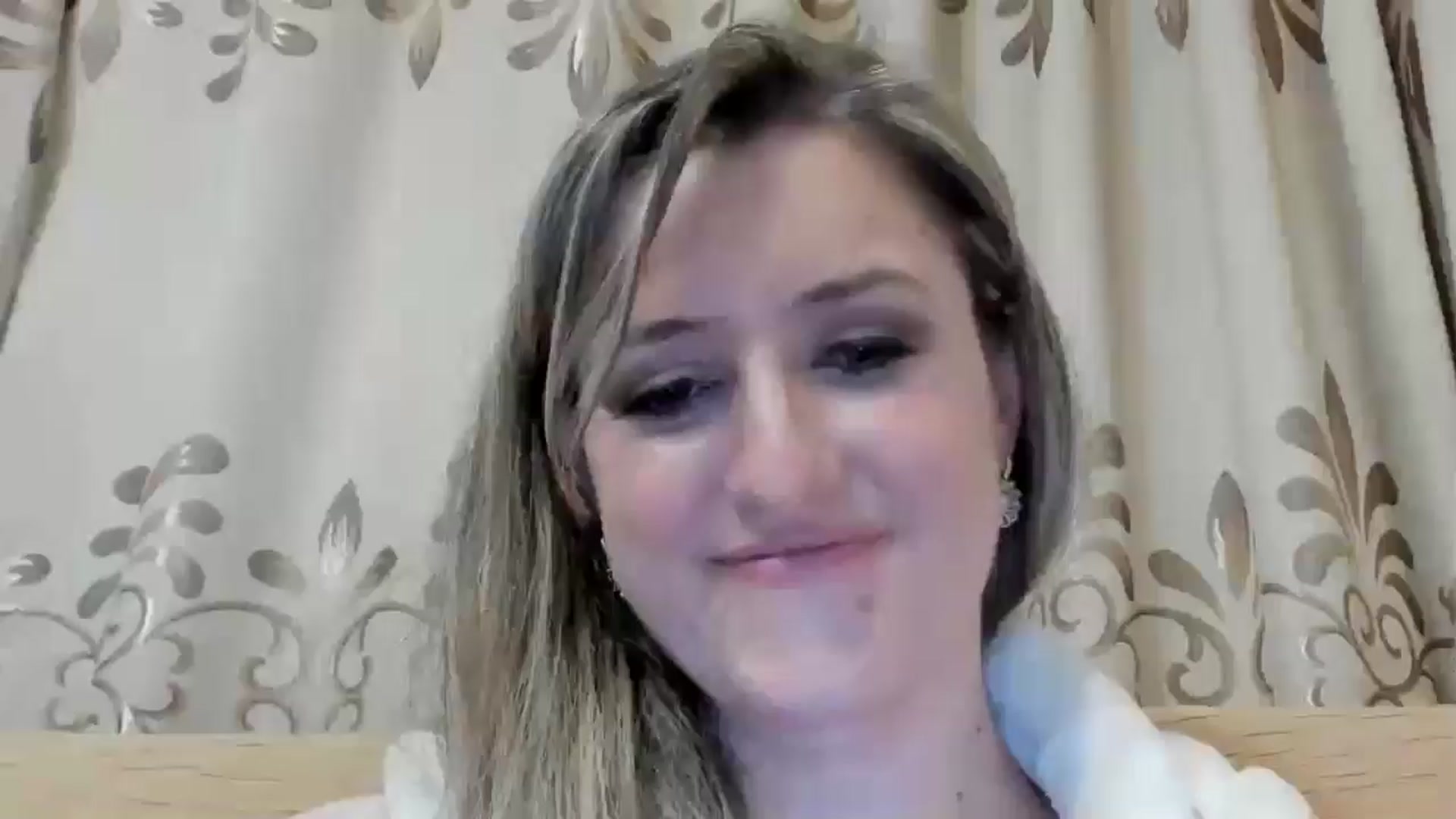 Gallery image thumbnail from BestDream's myfreecams stream on, 04/28/2024, 01:40 image 12 of 20