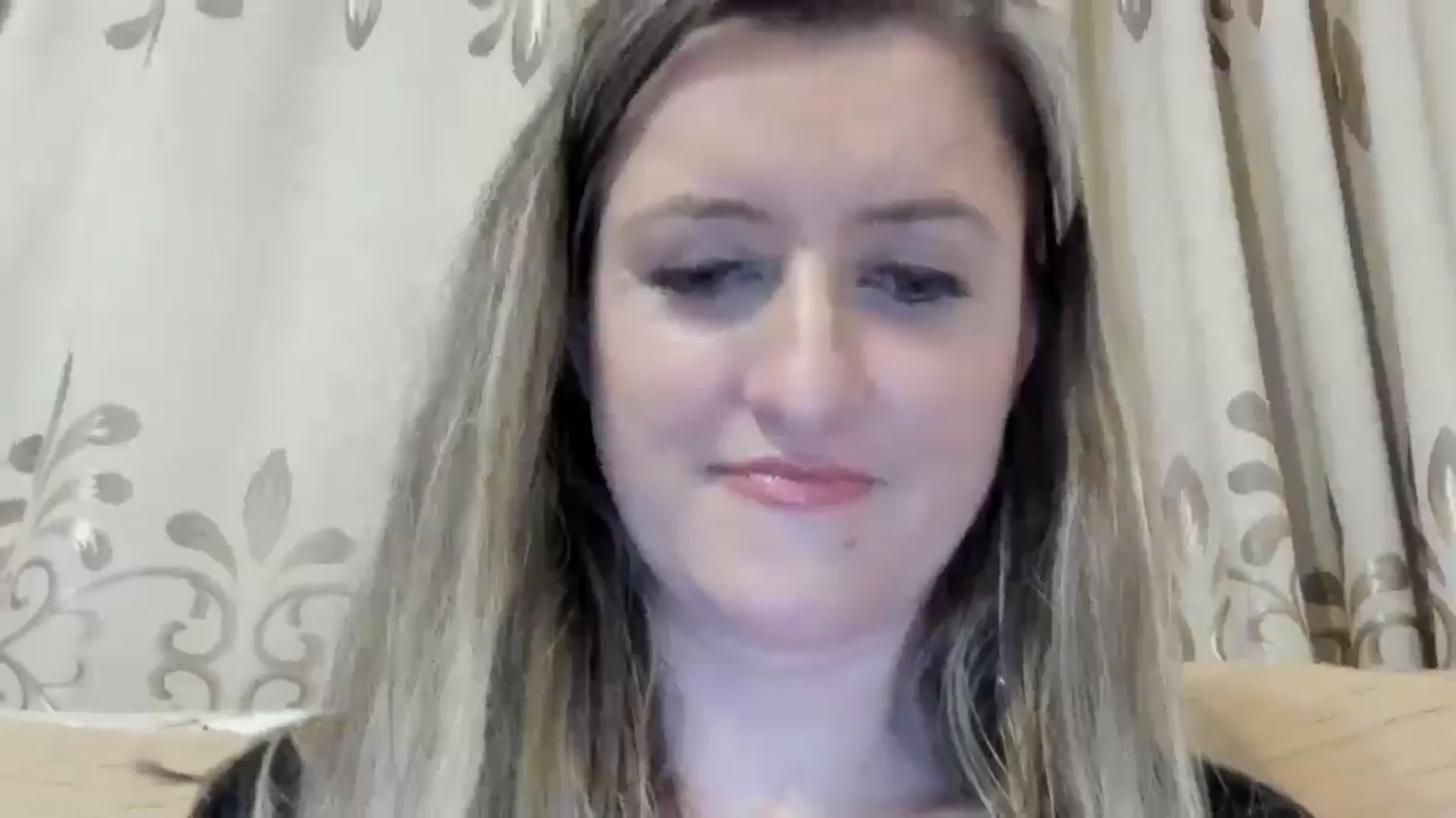 Gallery image thumbnail from BestDream's myfreecams stream on, 04/28/2024, 23:59 image 12 of 20