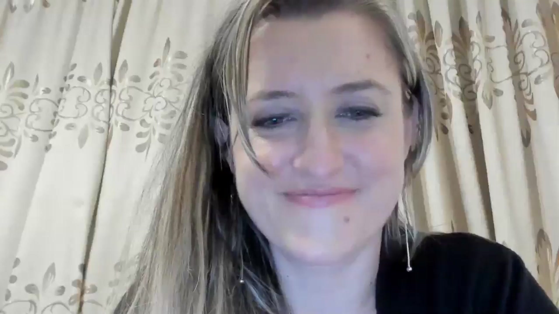 Gallery image thumbnail from BestDream's myfreecams stream on, 04/29/2024, 02:01 image 11 of 20