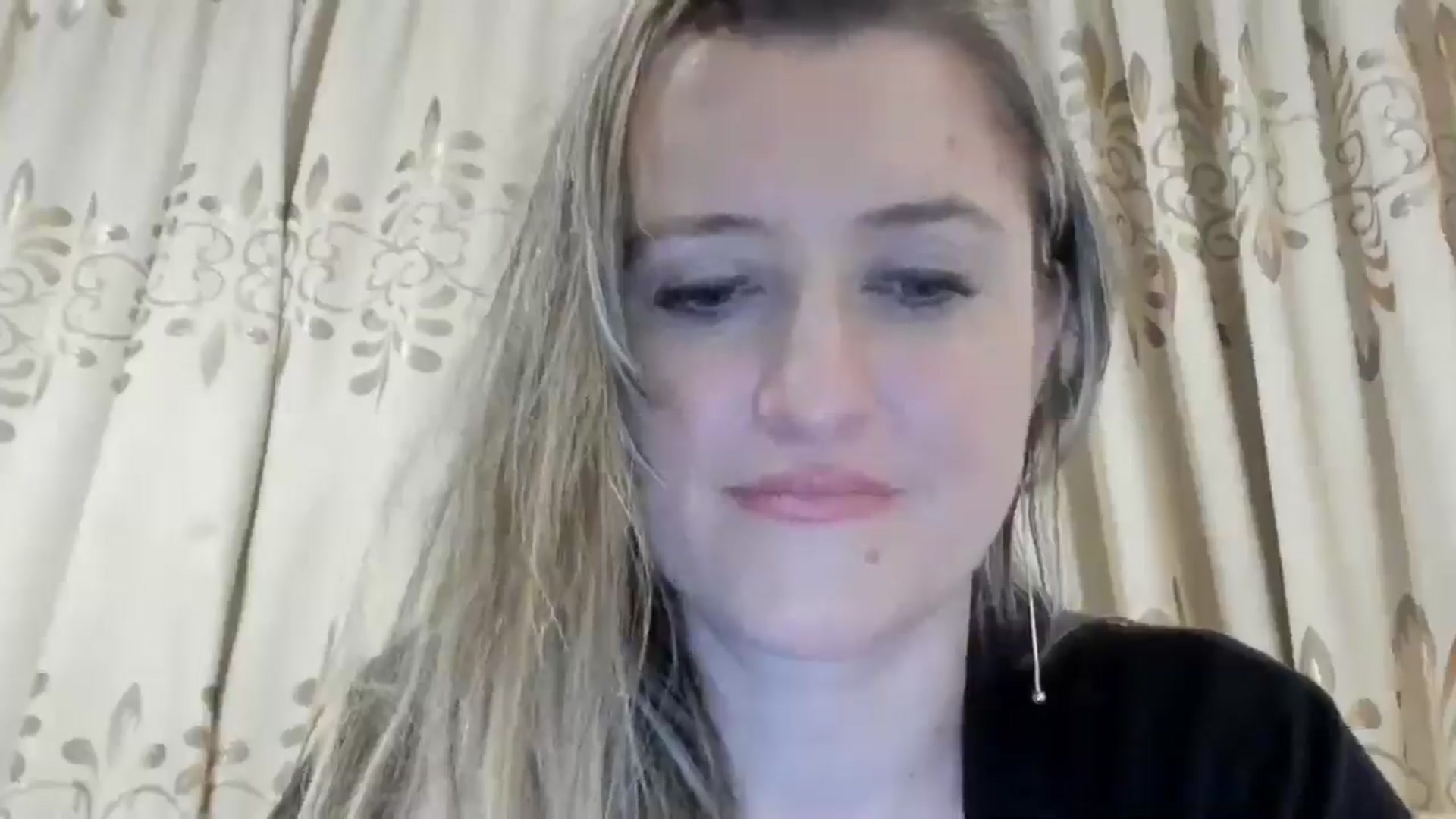 Gallery image thumbnail from BestDream's myfreecams stream on, 04/29/2024, 02:01 image 6 of 20
