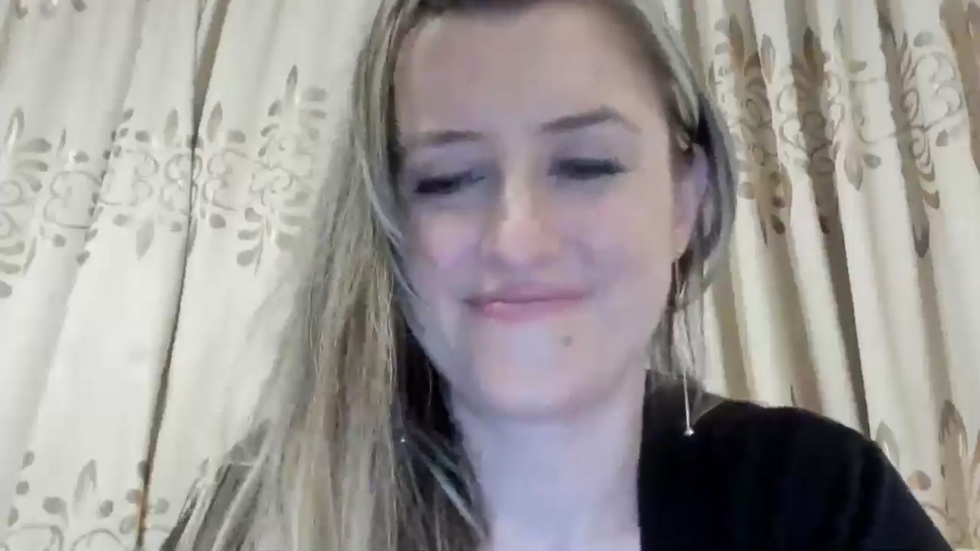 Gallery image thumbnail from BestDream's myfreecams stream on, 04/29/2024, 02:01 image 7 of 20