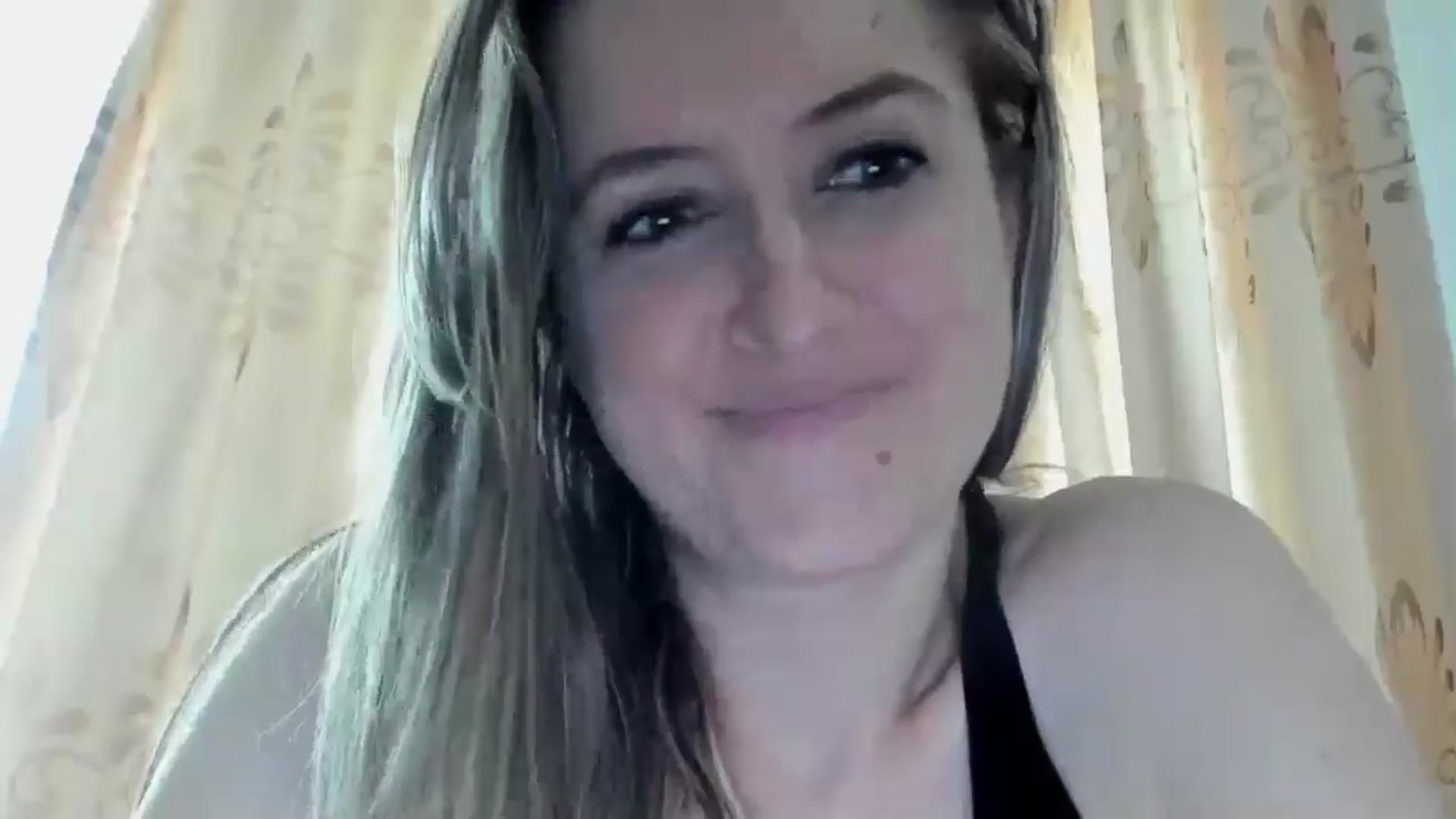 Gallery image thumbnail from BestDream's myfreecams stream on, 04/29/2024, 12:56 image 9 of 20