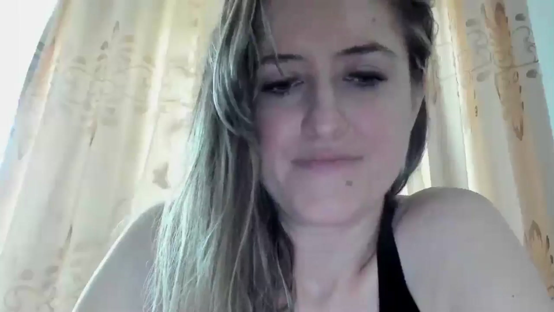 Gallery image thumbnail from BestDream's myfreecams stream on, 04/29/2024, 12:56 image 3 of 20